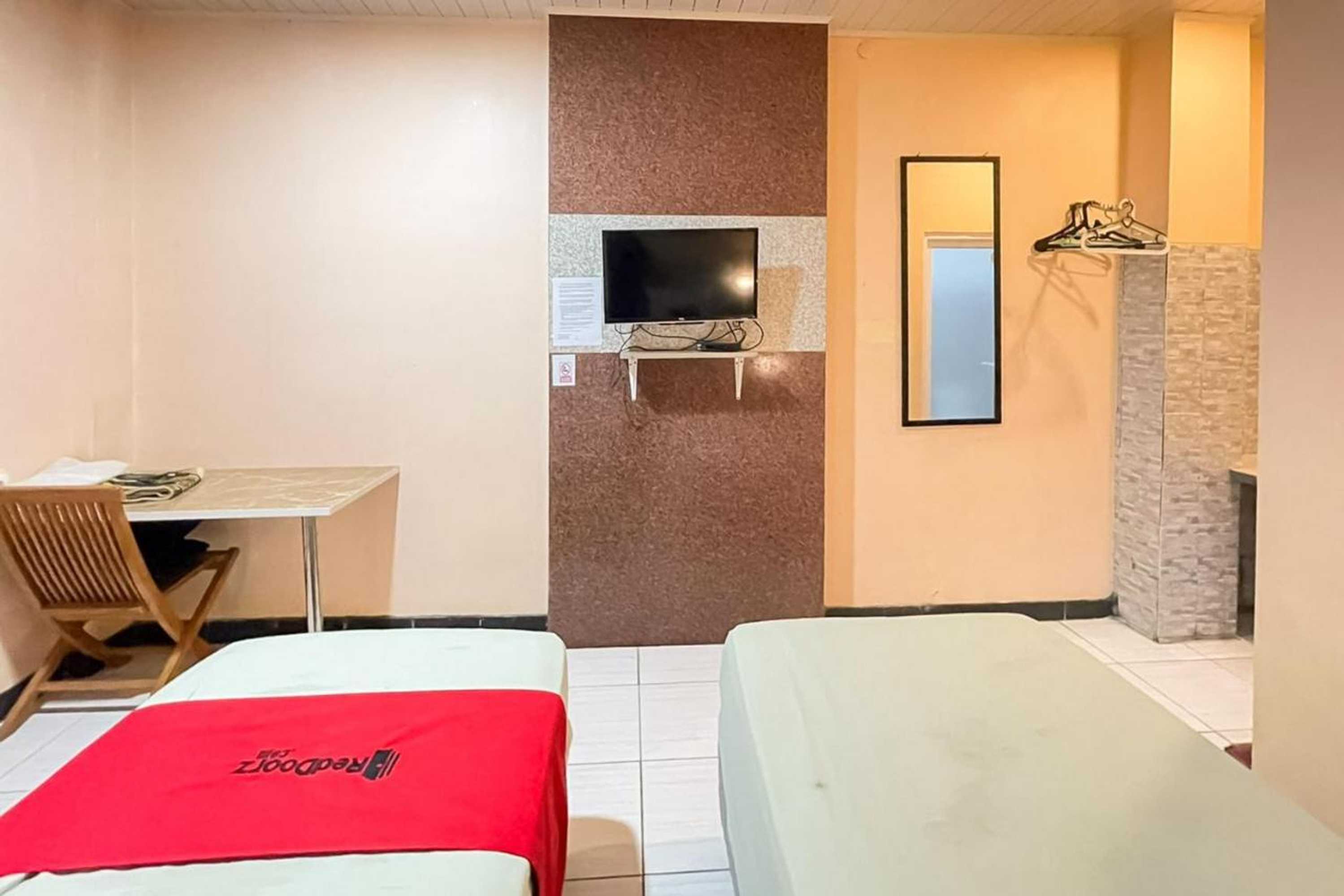 Gift card for Reddoorz Syariah Near Mall Of Serang