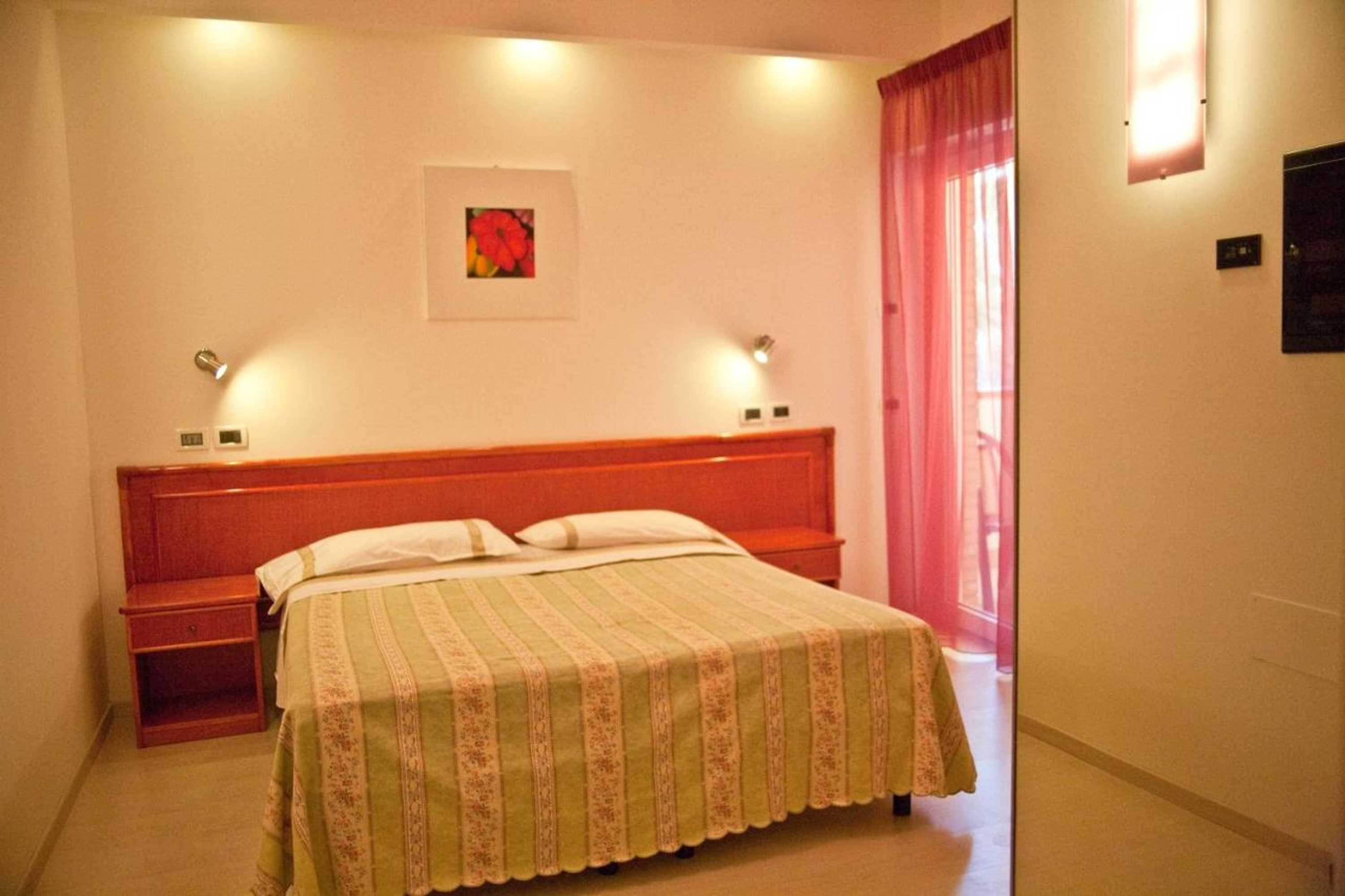 Gift card for Hotel Rivadoro-Spiaggia Ombrellone e Lettini-Piscina-Parcheggio