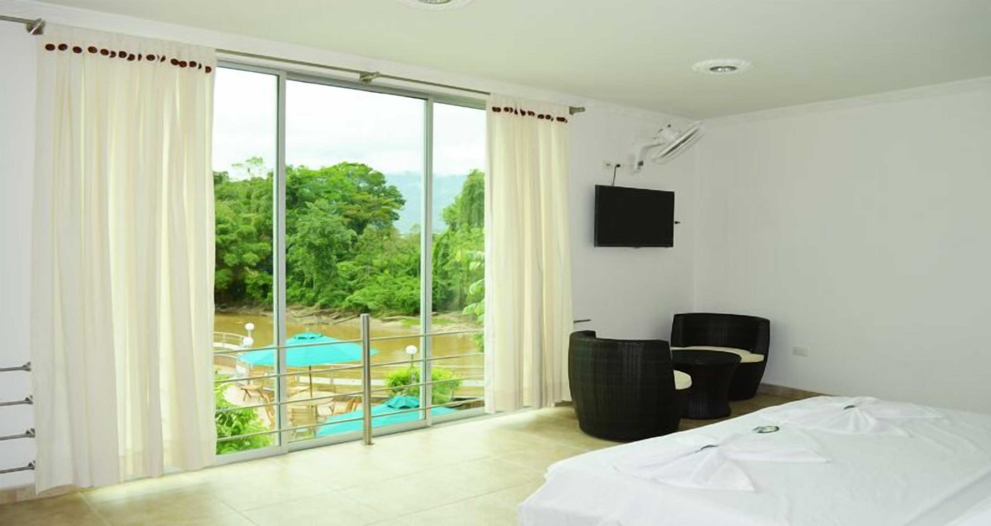 Gift card for Hotel La Cascada Cristalina