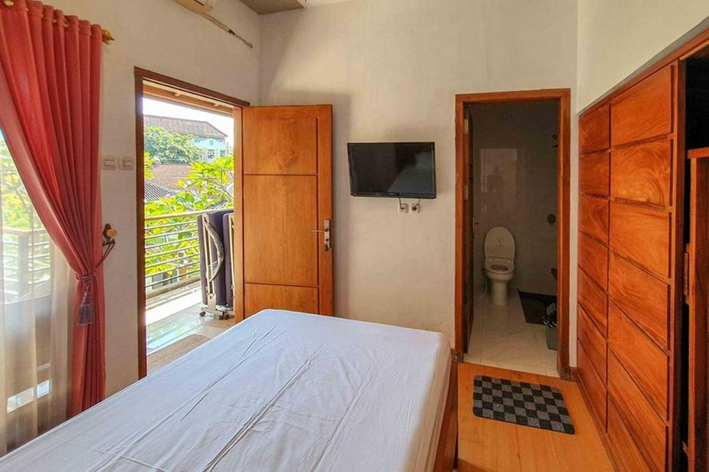 Gift card for Rumah Eyang Tardjo Syariah Mitra Reddoorz