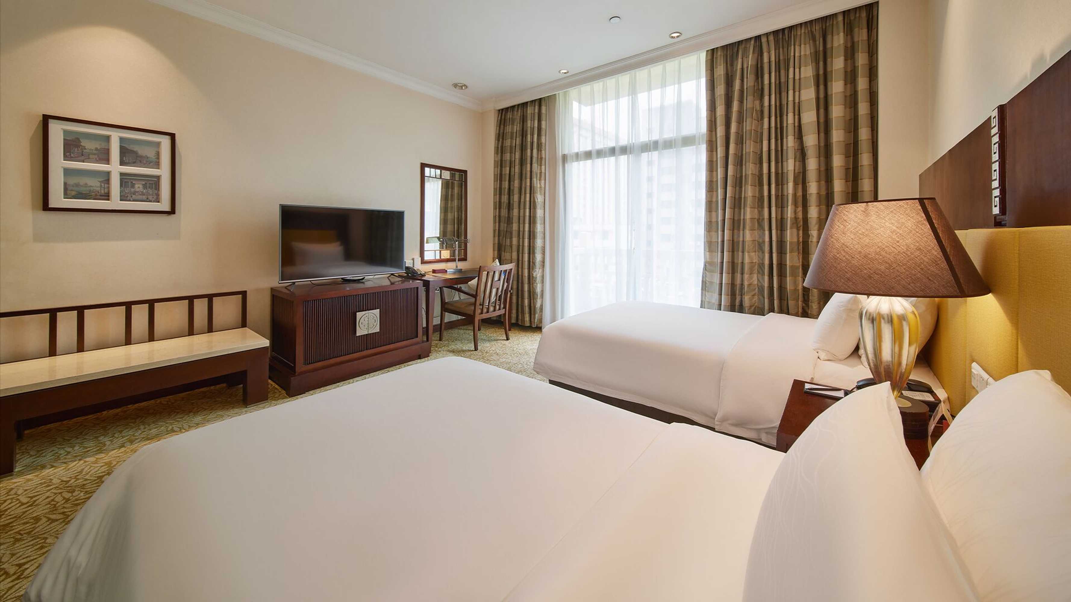 Gift card for Dong Fang Hotel Guangzhou - Free Shuttle Bus to Canton Fair Complex & Overseas Buyer Registration Services Gift card for Dong Fang Hotel Guangzhou - Free Shuttle Bus to Canton Fair Complex & Overseas Buyer Registration Services