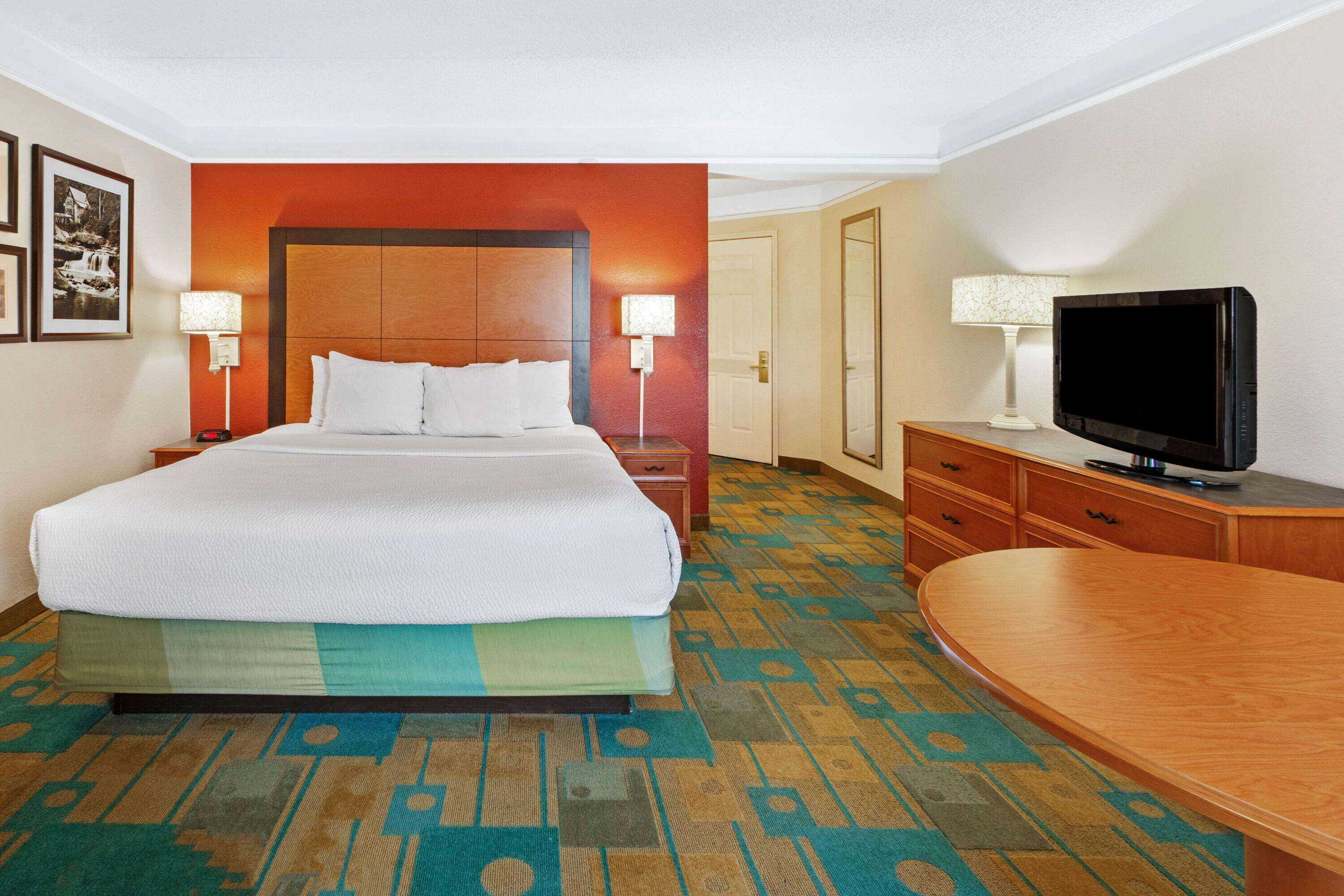 Gift card for La Quinta Inn & Suites by Wyndham Albuquerque West Gift card for La Quinta Inn & Suites by Wyndham Albuquerque West