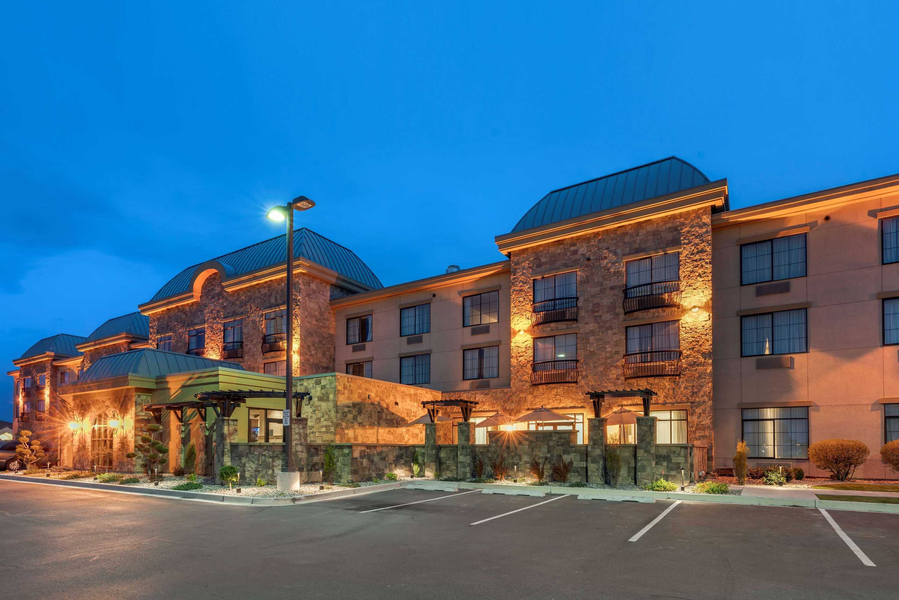 Gift card for Best Western Premier Pasco Inn & Suites Gift card for Best Western Premier Pasco Inn & Suites