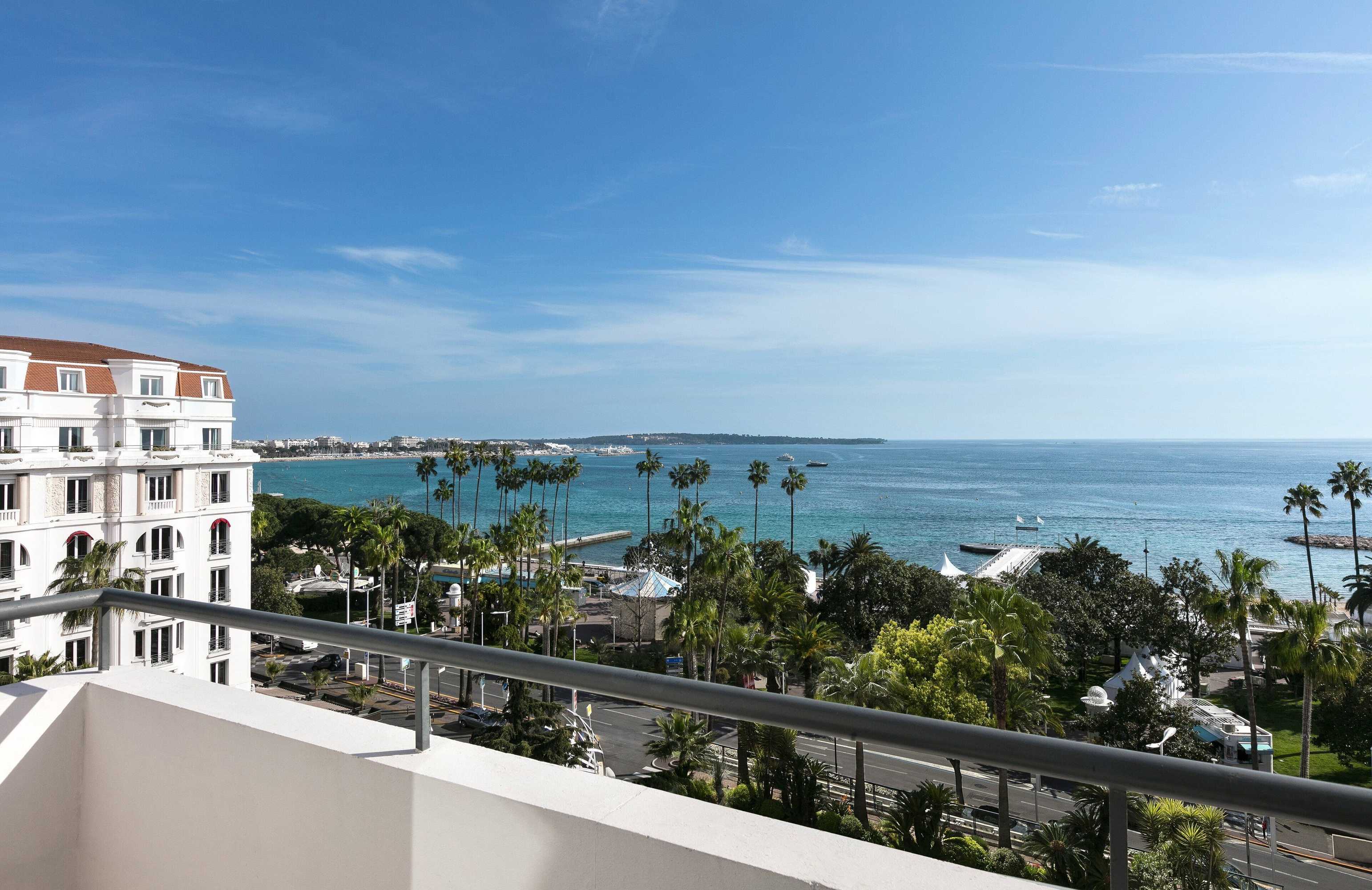 Gift card for Hôtel Barrière Le Majestic Cannes Gift card for Hôtel Barrière Le Majestic Cannes