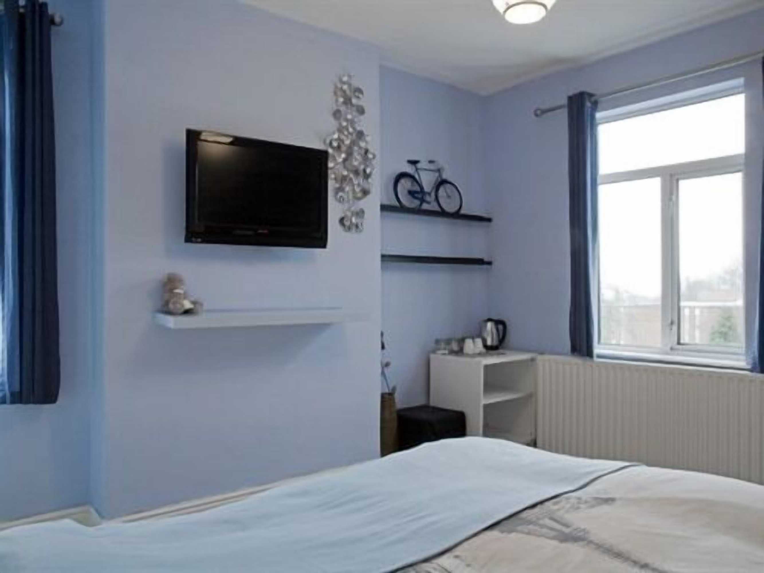 Gift card for Oaklands (self Check-In)