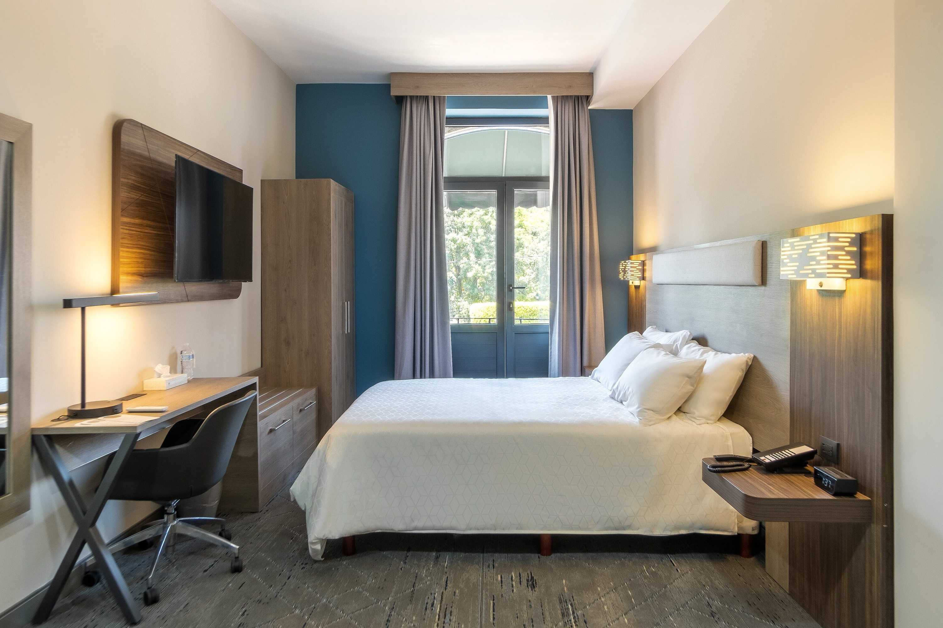 Gift card for Holiday Inn Express Morelia Centro Historico by Ihg Gift card for Holiday Inn Express Morelia Centro Historico by Ihg