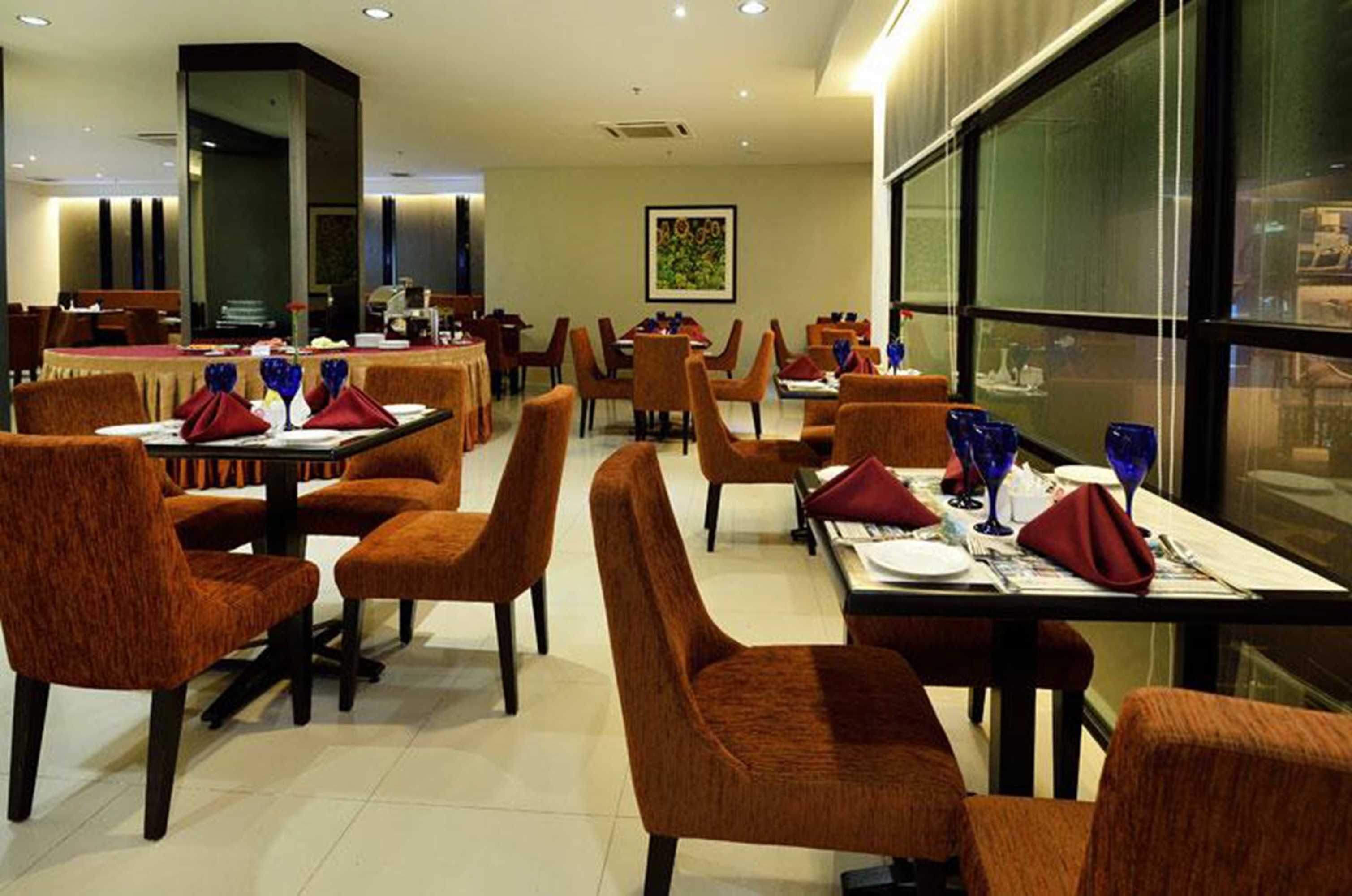 Gift card for Holiday Villa Hotel & Suites Kota Bharu - Wakaf Che Yeh, Night Market Gift card for Holiday Villa Hotel & Suites Kota Bharu - Wakaf Che Yeh, Night Market