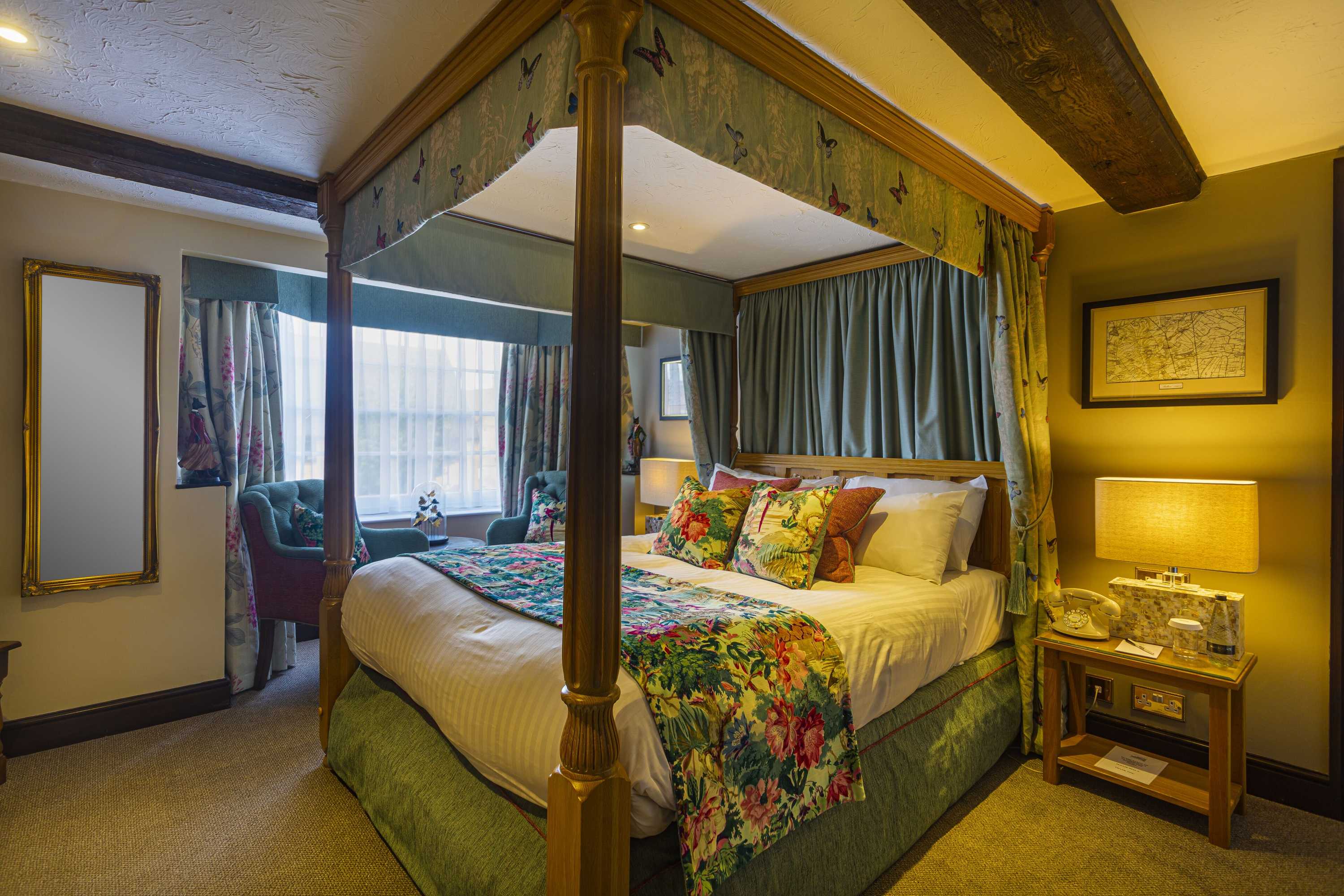 Gift card for The Bell Inn Hotel, Stilton, Cambridgeshire Gift card for The Bell Inn Hotel, Stilton, Cambridgeshire