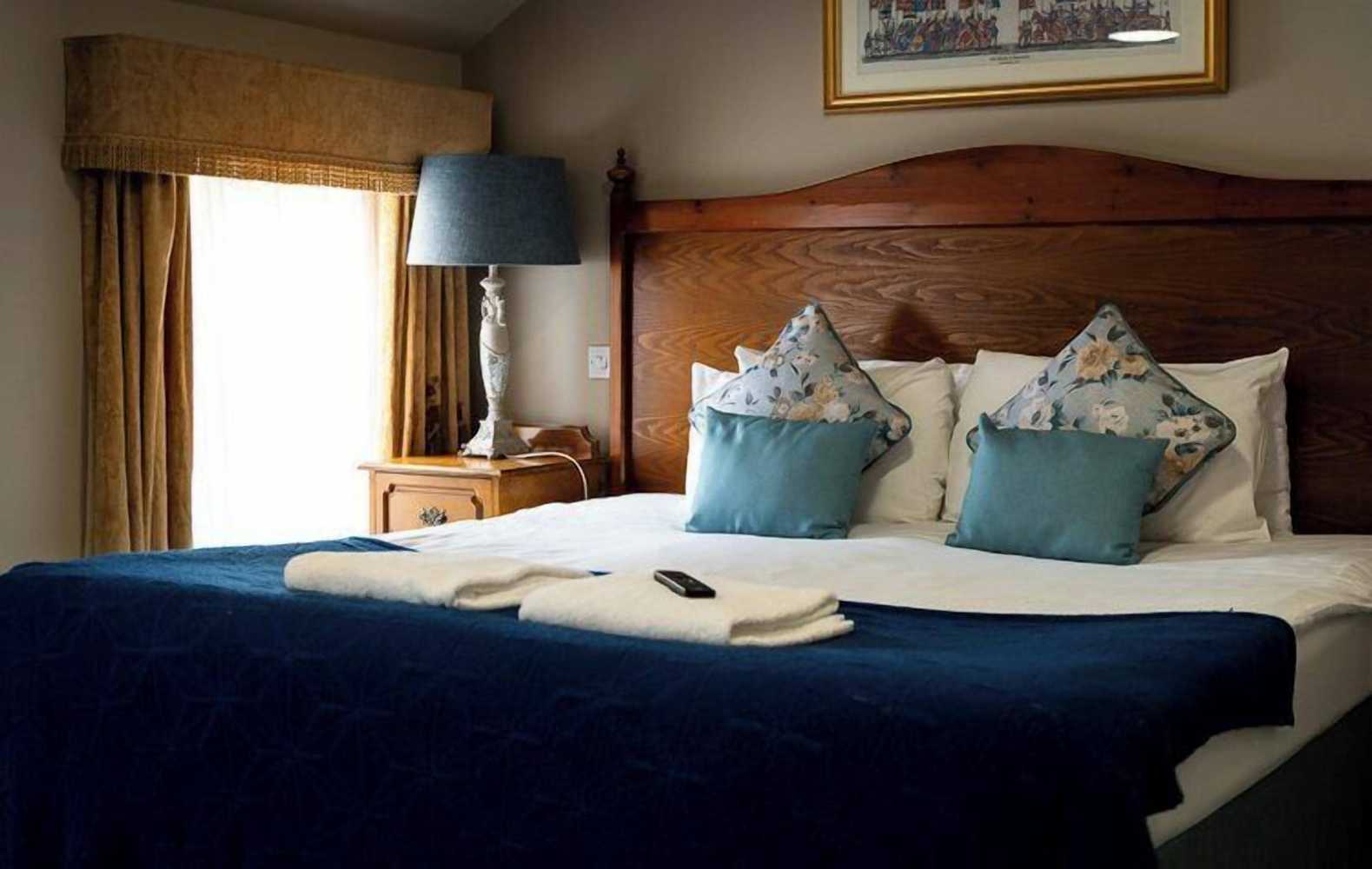 Gift card for The Atherstone Red Lion Hotel Gift card for The Atherstone Red Lion Hotel