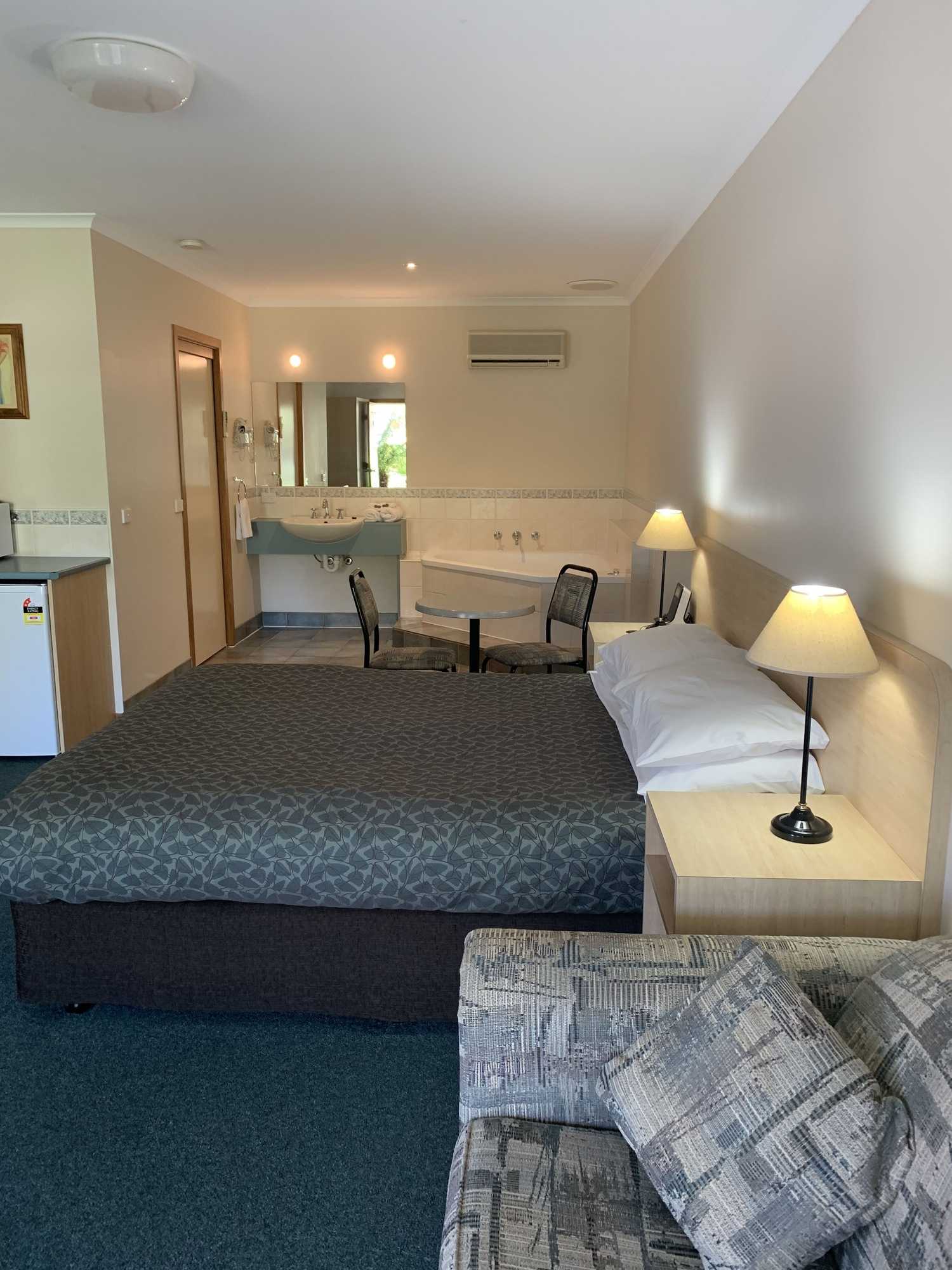 Gift card for Arthur Phillip Motor Inn Gift card for Arthur Phillip Motor Inn