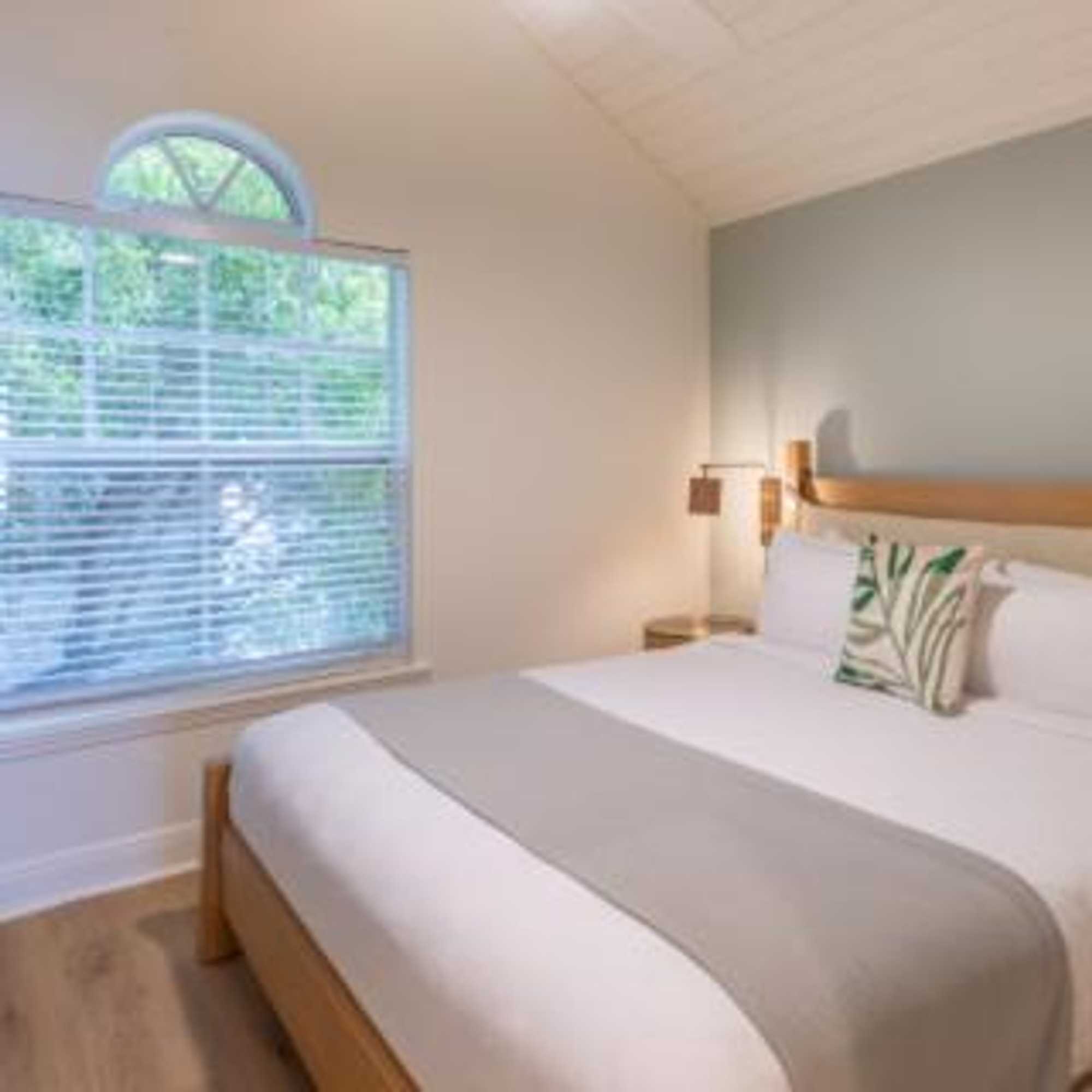 Gift card for Islander Bayside Villas And Boatslips Gift card for Islander Bayside Villas And Boatslips