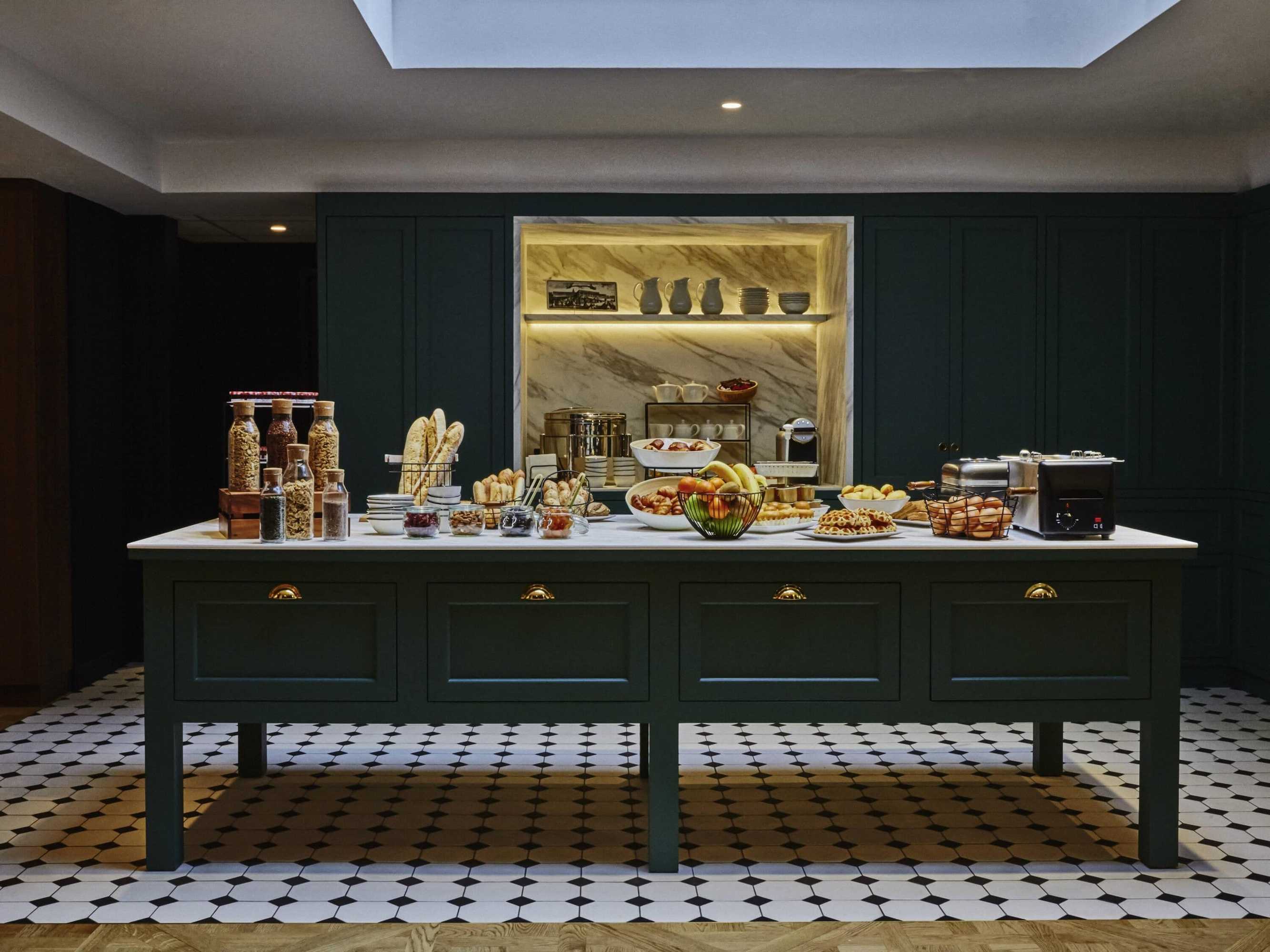 Gift card for Mercure Versailles Chateau