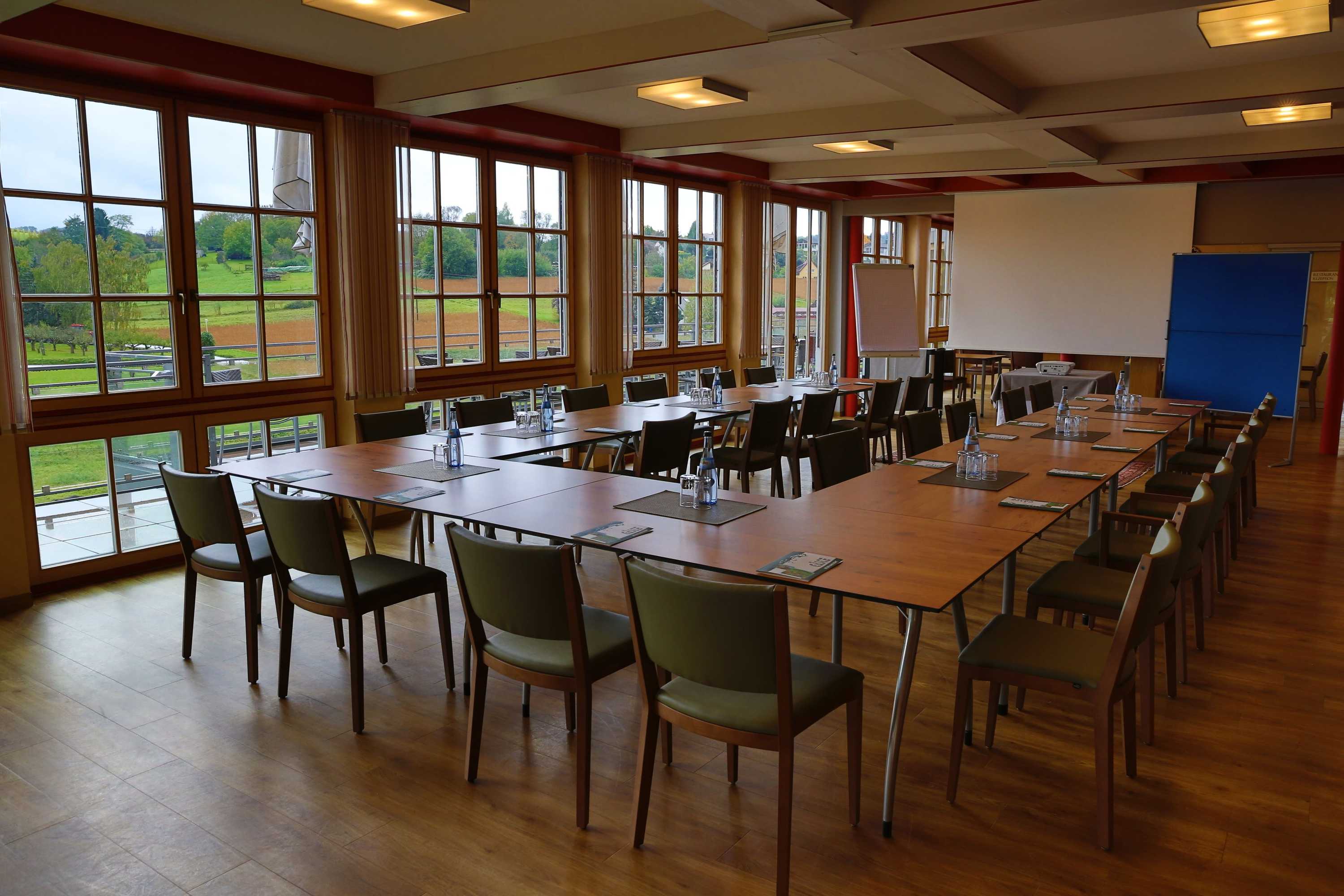 Gift card for Wo Der Hahn Kräht