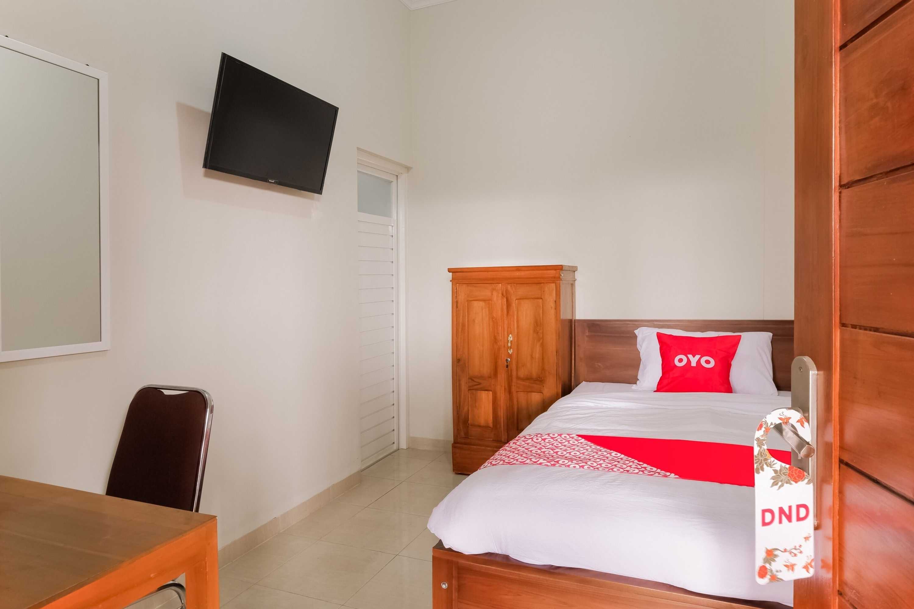 Gift card for Oyo 90045 Annafi Apartel Gift card for Oyo 90045 Annafi Apartel