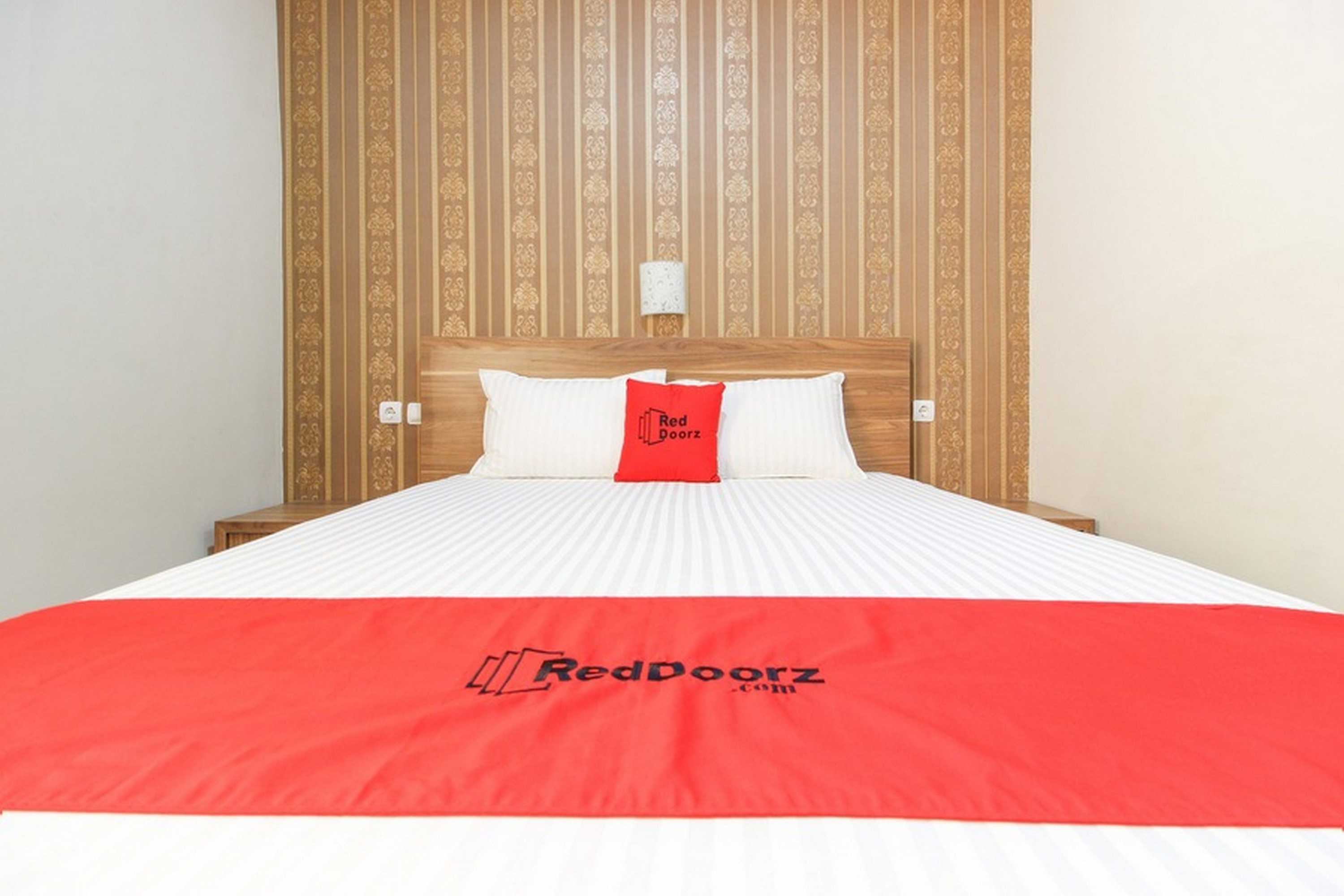 Gift card for Reddoorz Near Jogja Kembali Monument 3 Gift card for Reddoorz Near Jogja Kembali Monument 3