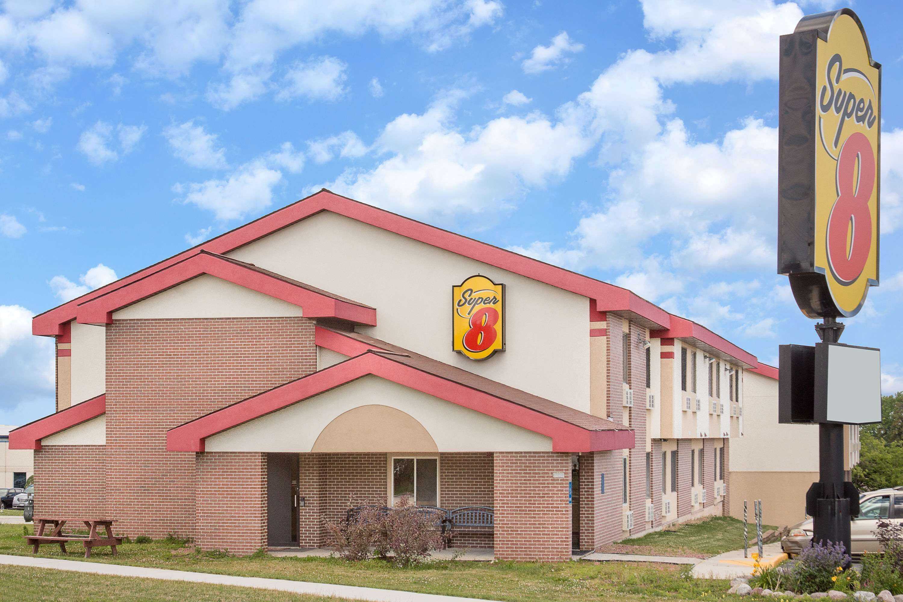 Gift card for Super 8 by Wyndham Sheboygan WI Gift card for Super 8 by Wyndham Sheboygan WI
