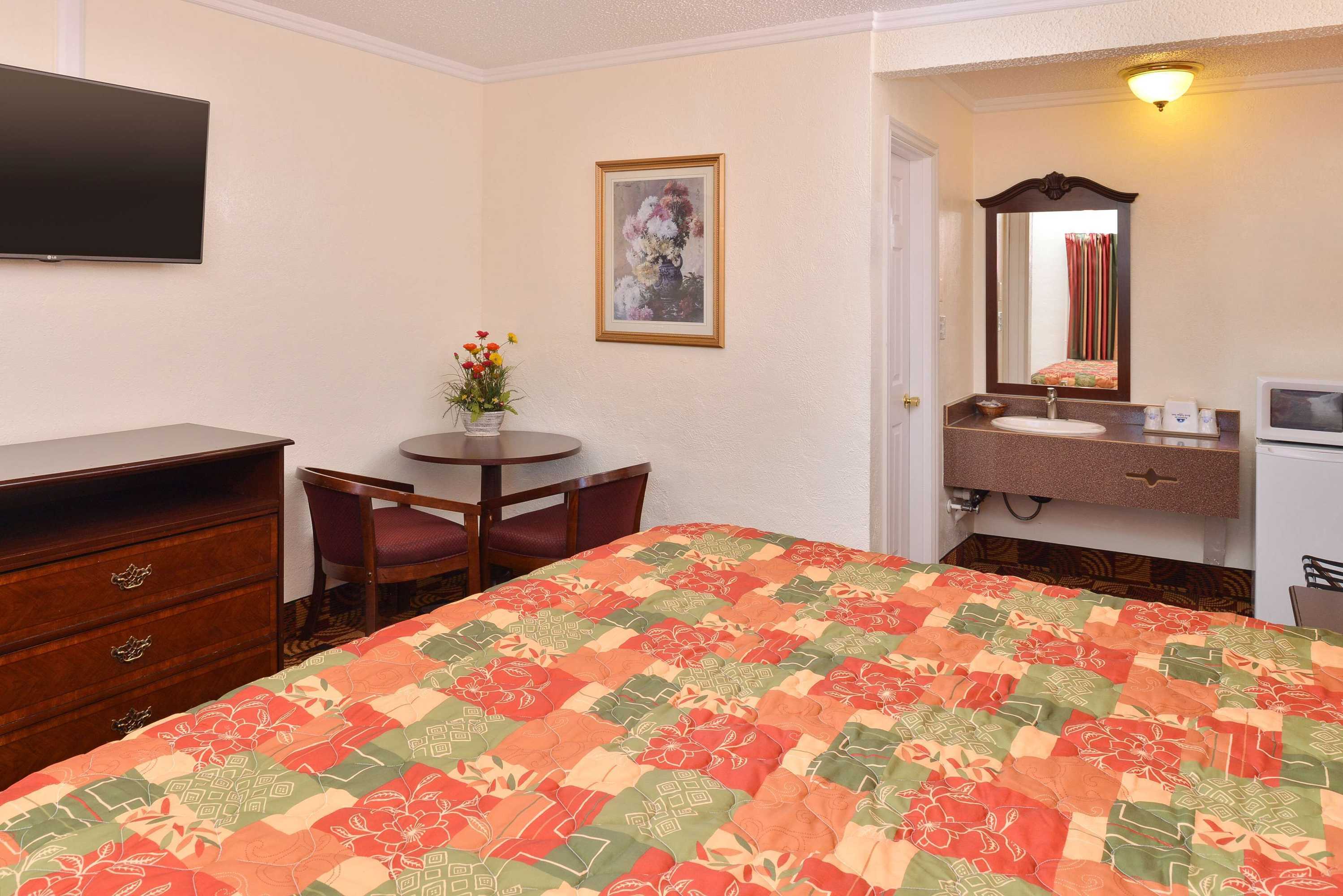 Gift card for Americas Best Value Inn & Suites Klamath Falls Gift card for Americas Best Value Inn & Suites Klamath Falls