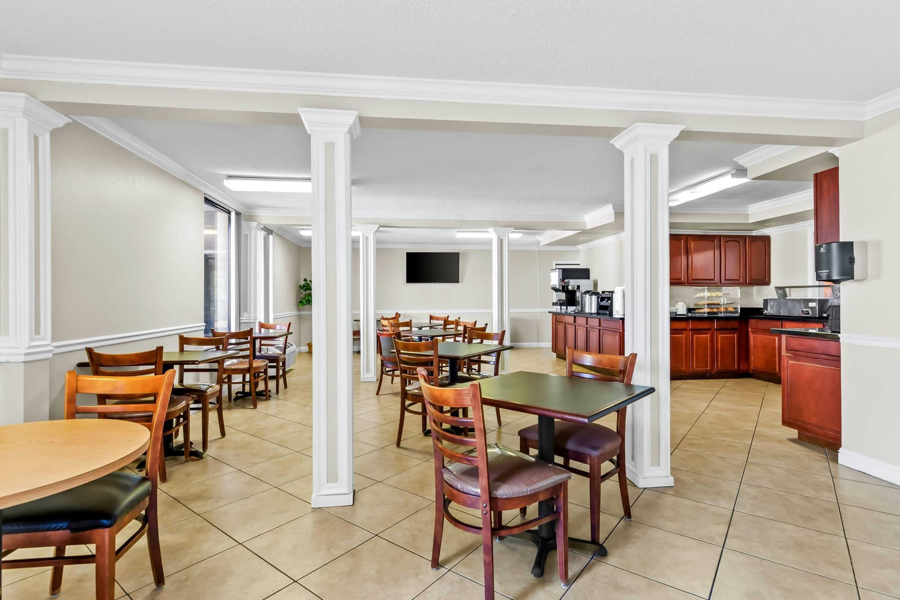 Gift card for Econo Lodge Mt Hope - Beckley North