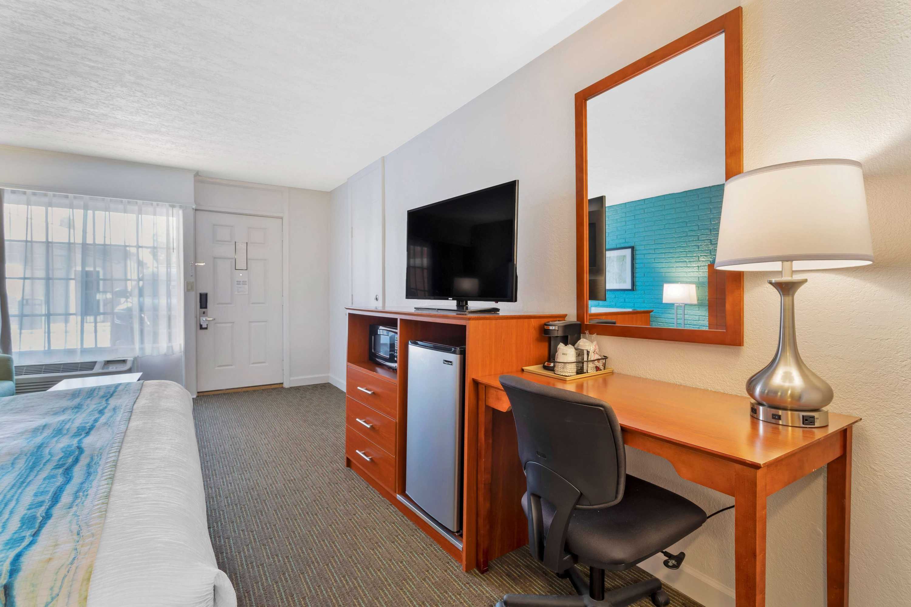 Gift card for Best Western Hendersonville Inn Gift card for Best Western Hendersonville Inn