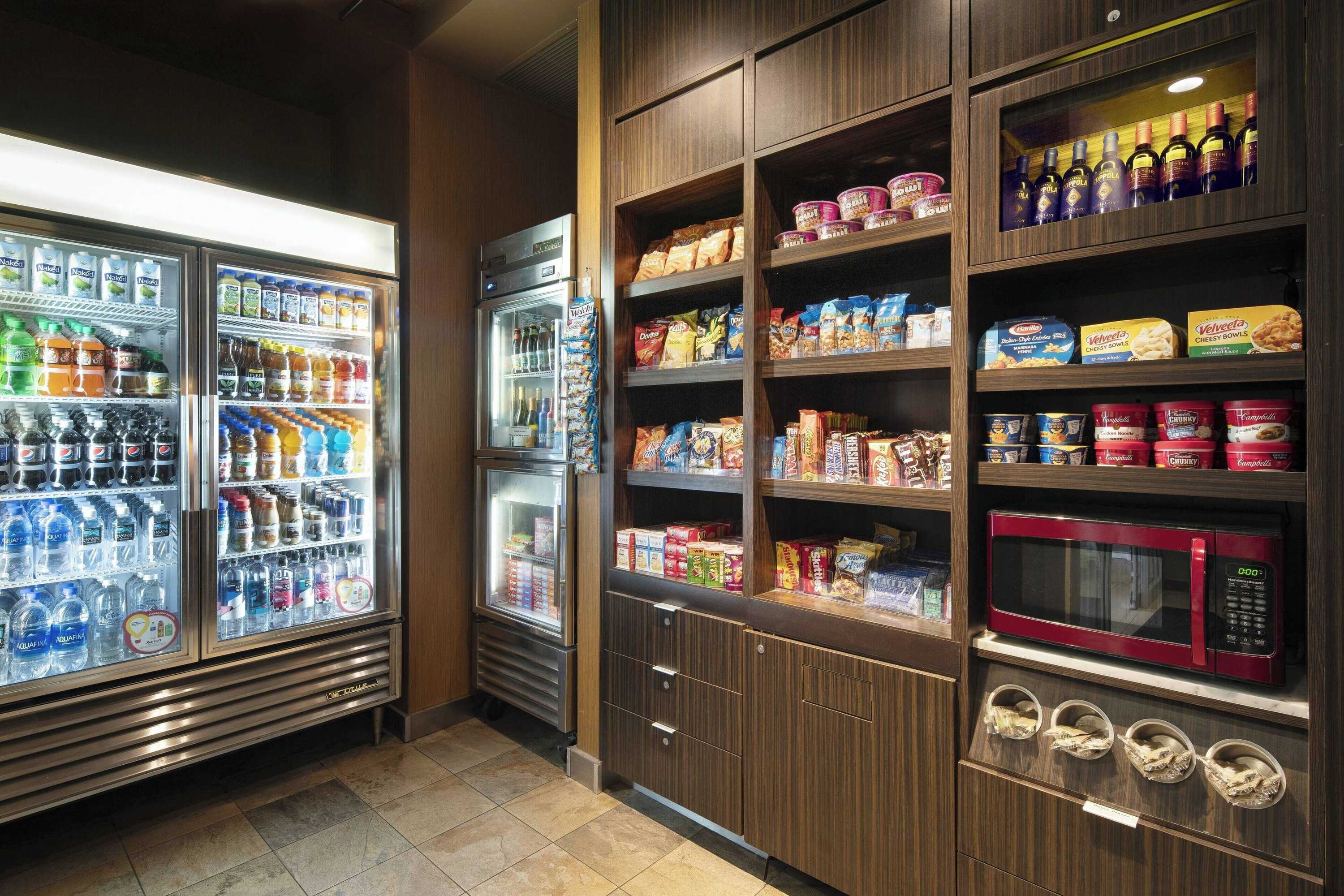 Gift card for Courtyard Maui Kahului Airport Gift card for Courtyard Maui Kahului Airport