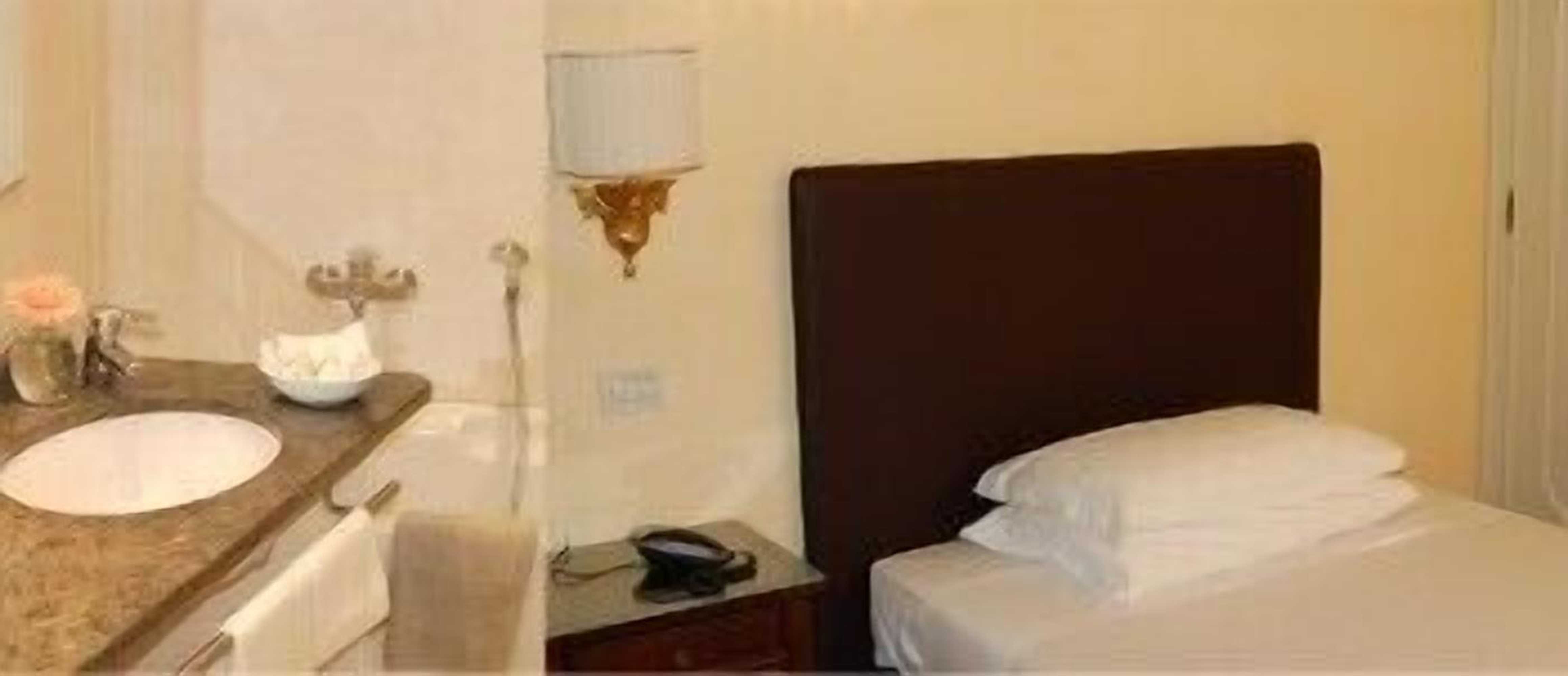 Gift card for Astoria Hotel Italia Gift card for Astoria Hotel Italia