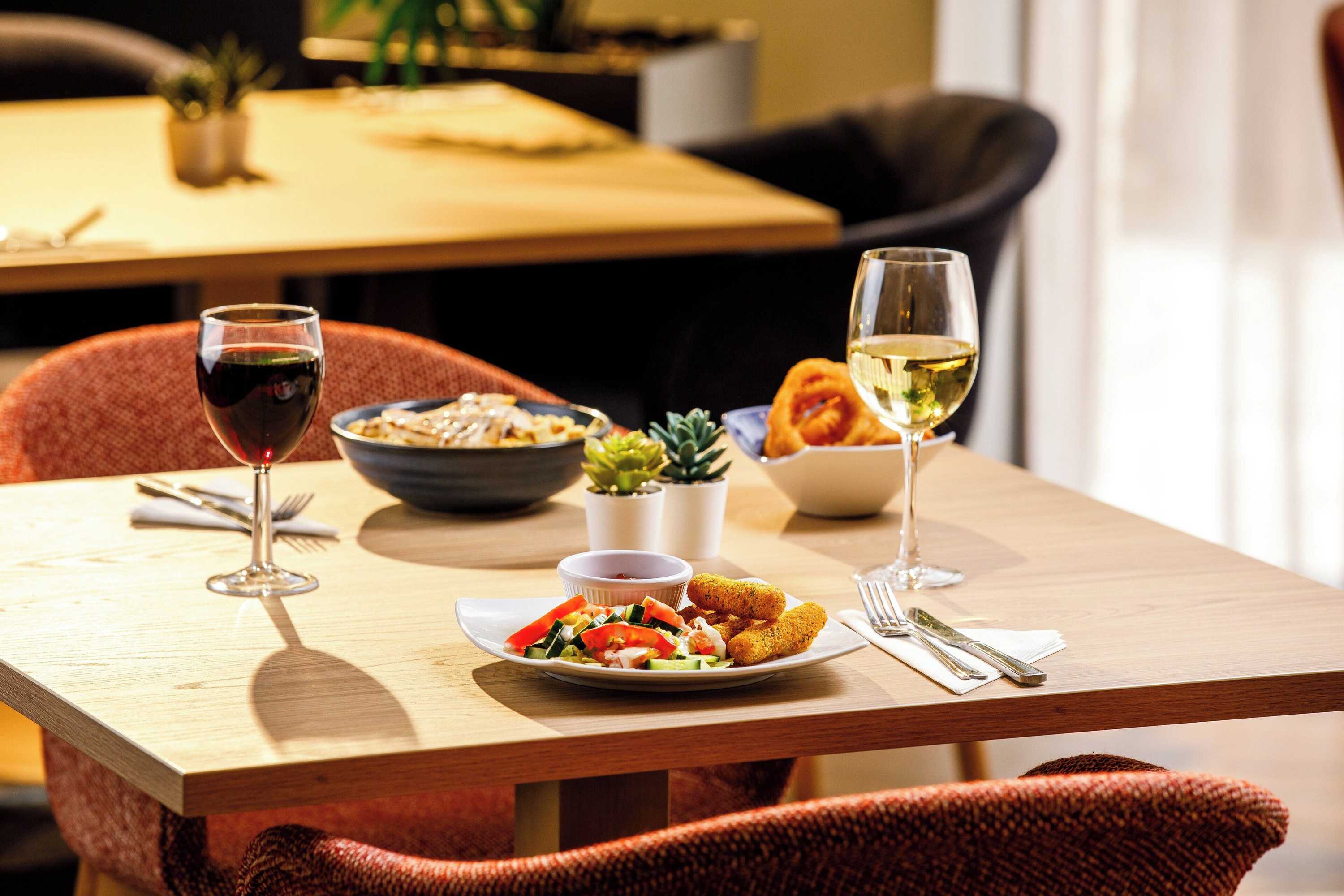 Gift card for Holiday Inn Express London - Excel Gift card for Holiday Inn Express London - Excel