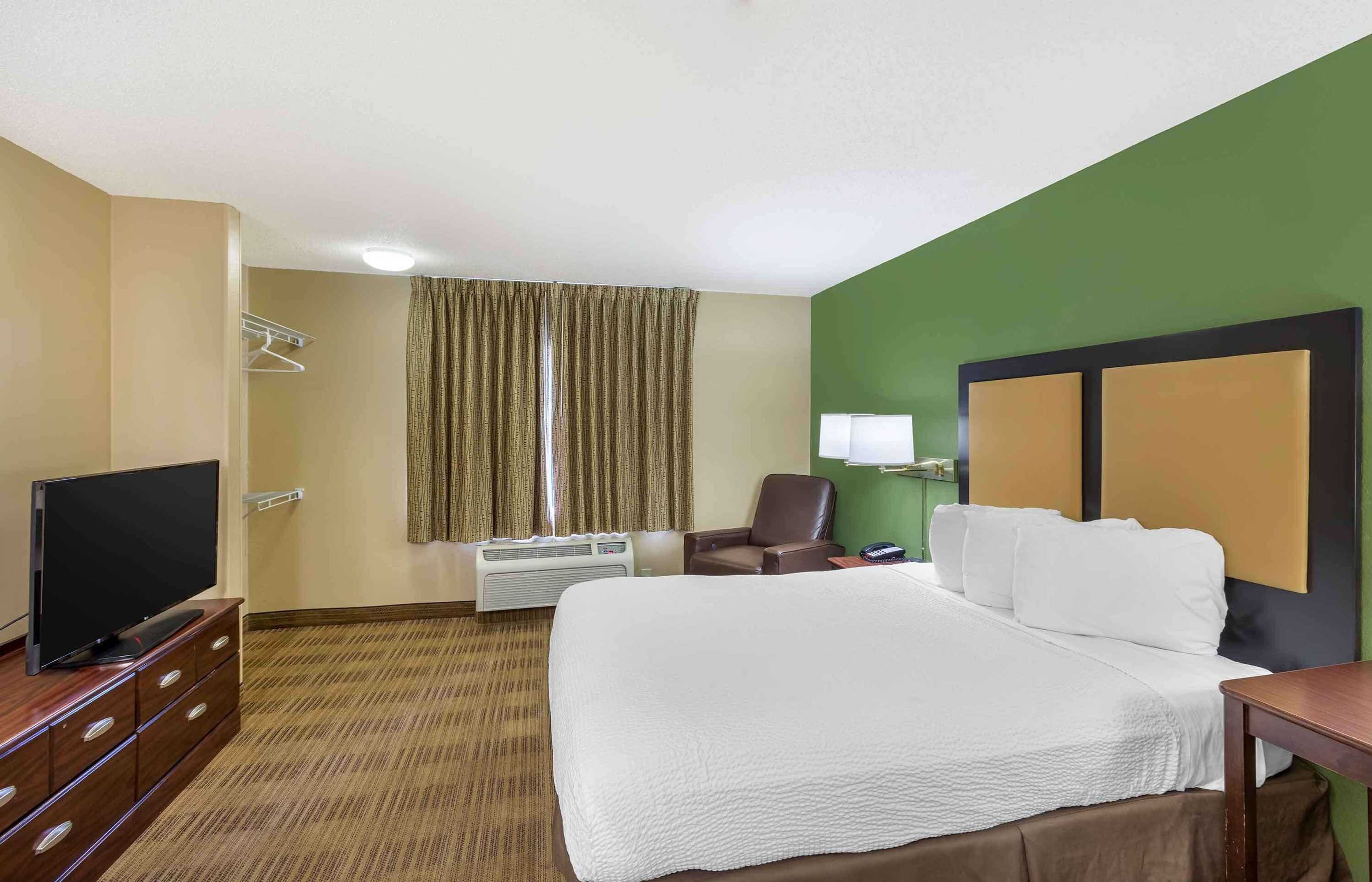Gift card for Extended Stay America Select Suites - Milwaukee - Wauwatosa Gift card for Extended Stay America Select Suites - Milwaukee - Wauwatosa