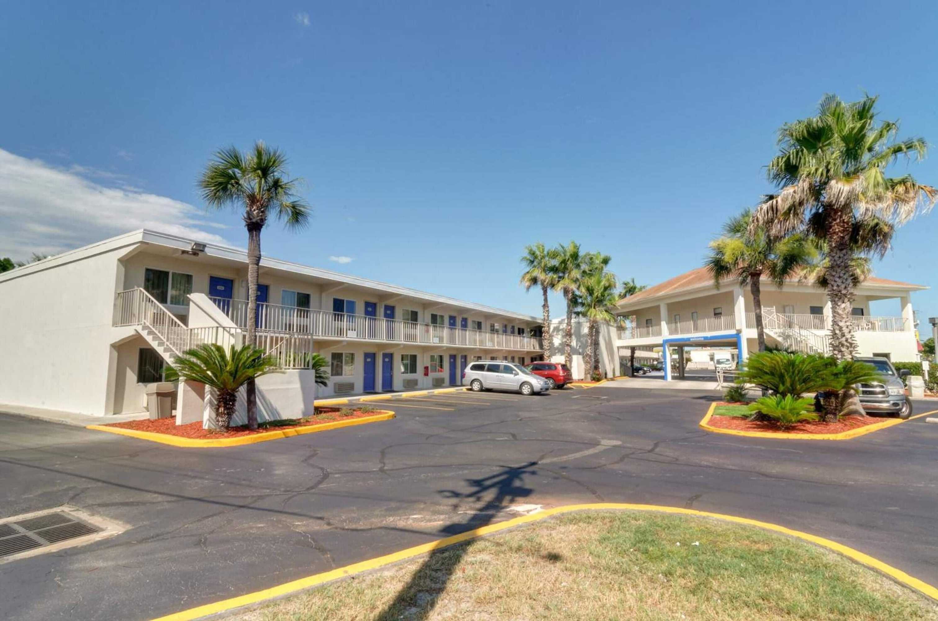 Gift card for Motel 6 Destin, FL Gift card for Motel 6 Destin, FL
