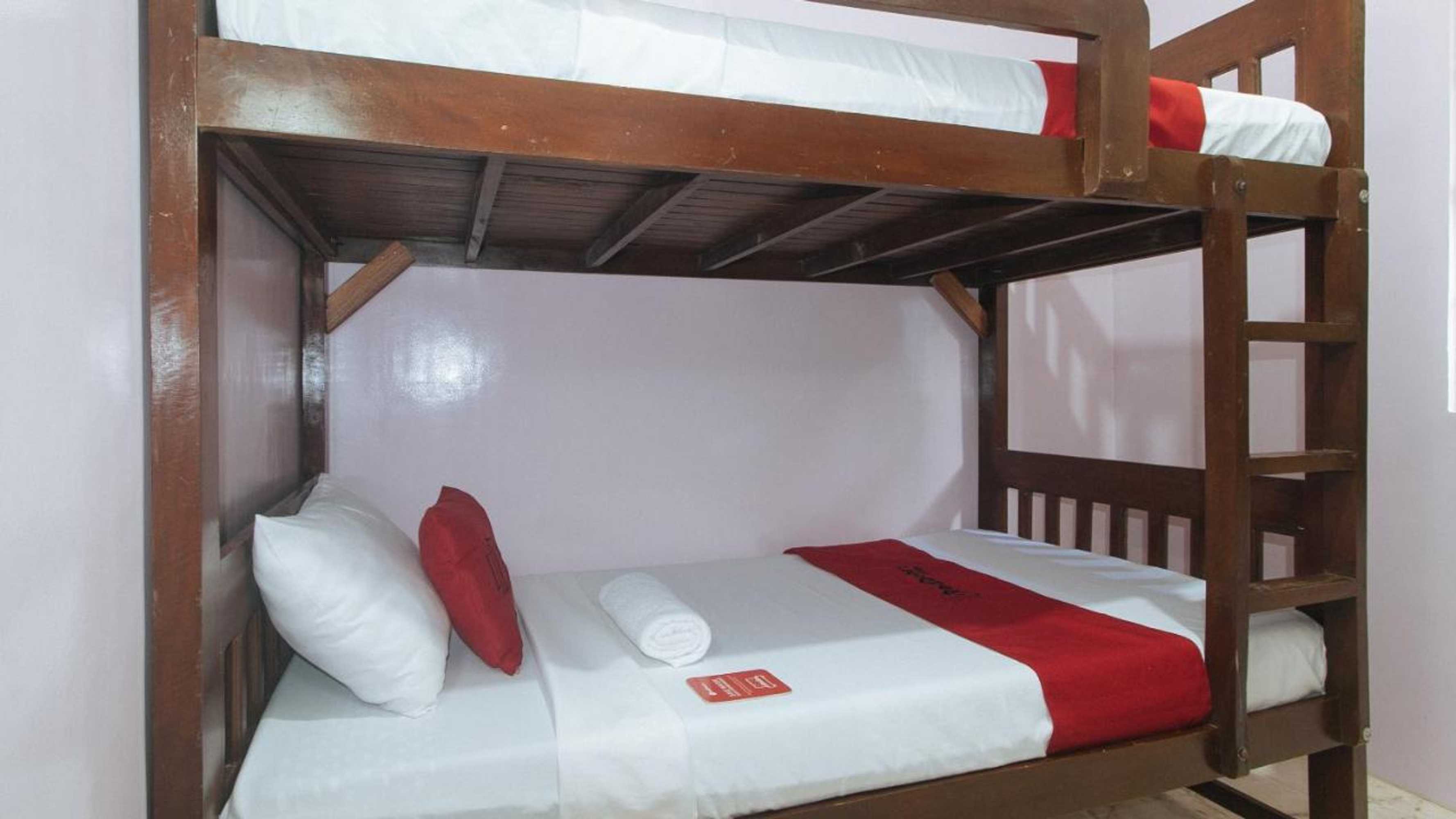 Gift card for Oyo 702 Queens Hometel