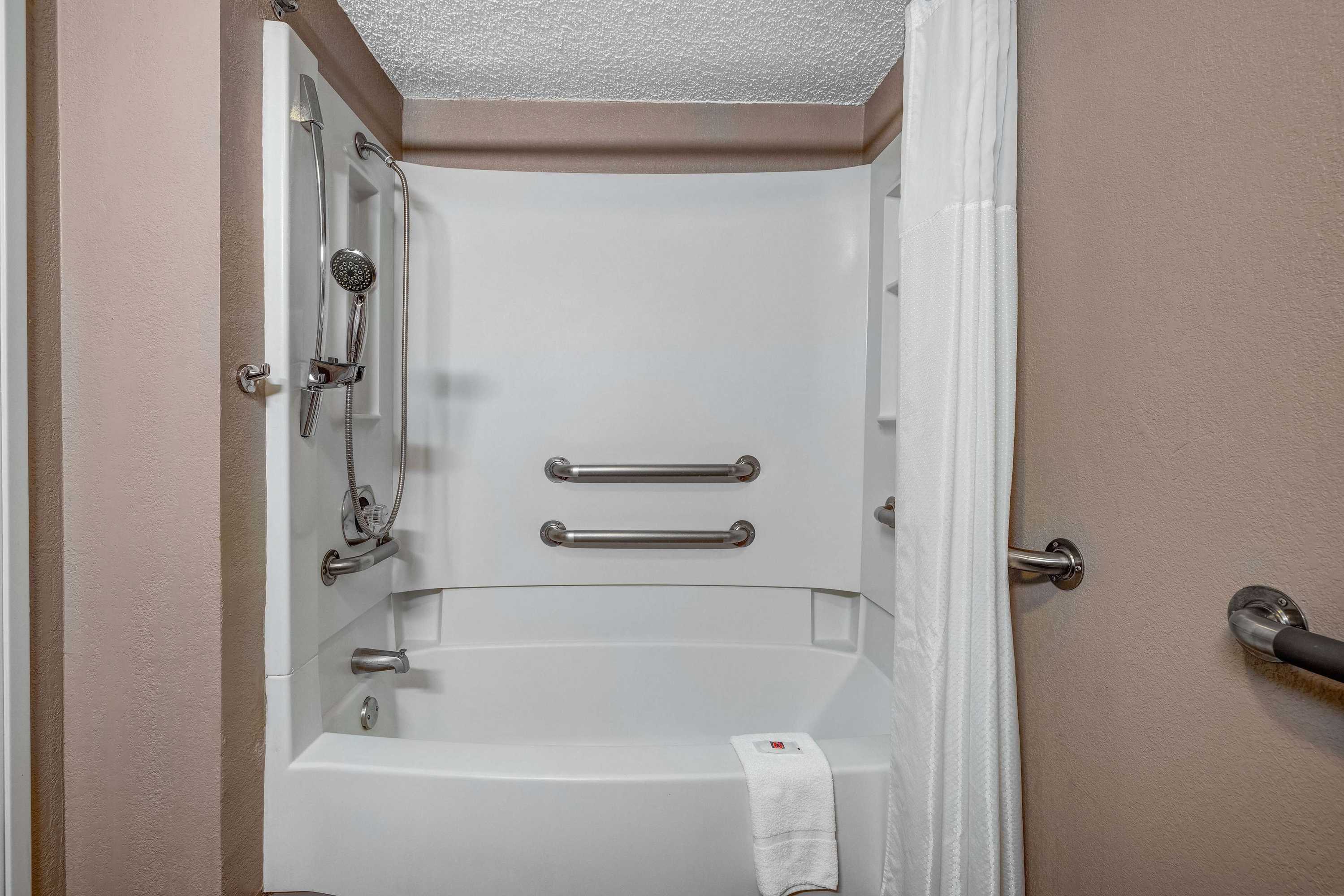 Gift card for Motel 6 Elk Grove Village Ohare Gift card for Motel 6 Elk Grove Village Ohare