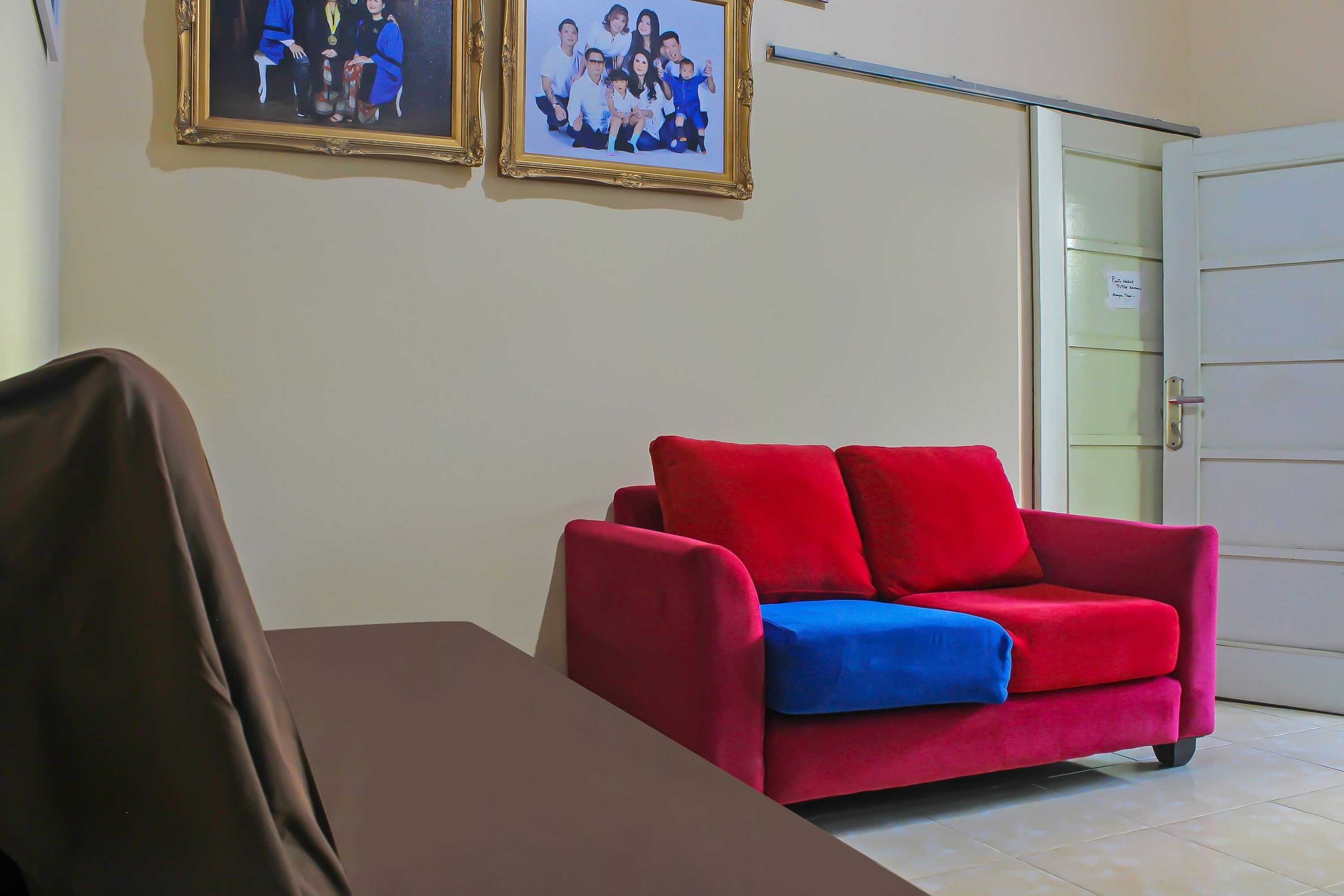 Gift card for Oyo Life 92593 Penginapan Sultan Haji 1 Gift card for Oyo Life 92593 Penginapan Sultan Haji 1