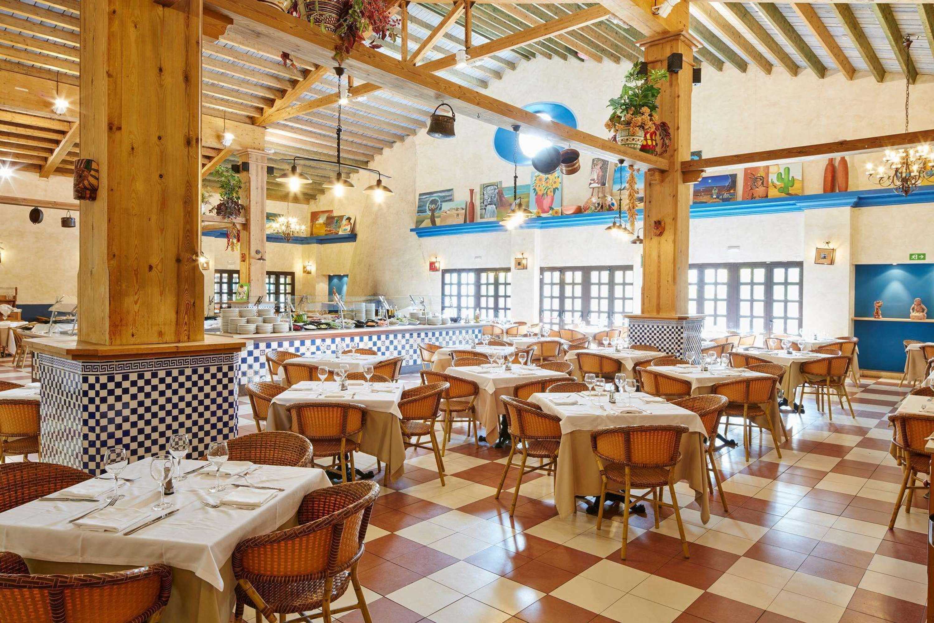 Gift card for Portaventura Hotel El Paso - Includes Unlimited Access to Portaventura Park & 1 Access to Ferrari Land Gift card for Portaventura Hotel El Paso - Includes Unlimited Access to Portaventura Park & 1 Access to Ferrari Land