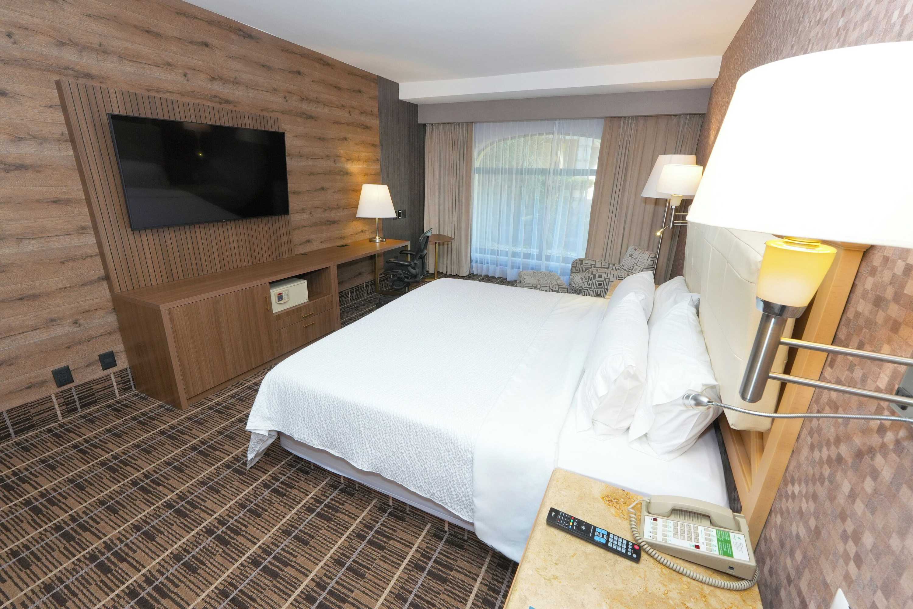 Gift card for Holiday Inn Queretaro-Centro Historico by Ihg Gift card for Holiday Inn Queretaro-Centro Historico by Ihg