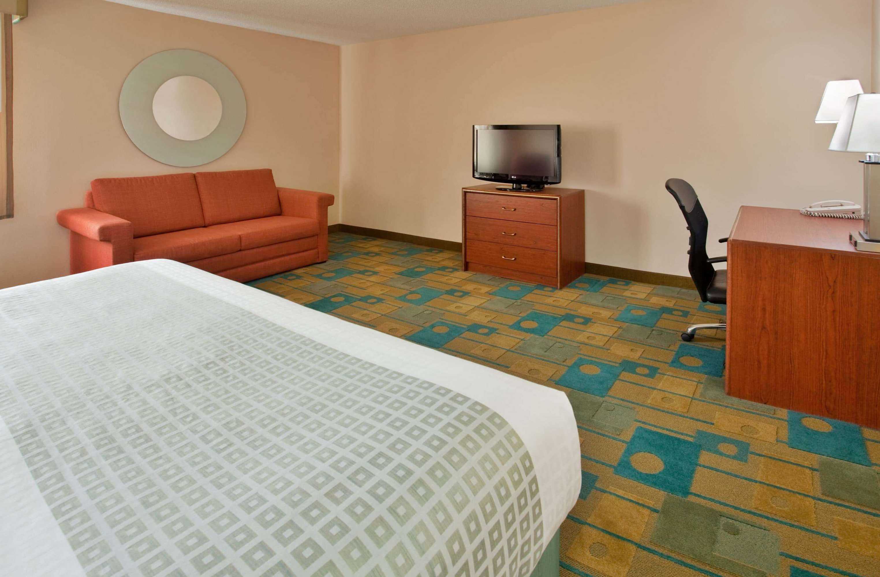 Gift card for La Quinta Inn & Suites by Wyndham Des Moines West Clive Gift card for La Quinta Inn & Suites by Wyndham Des Moines West Clive