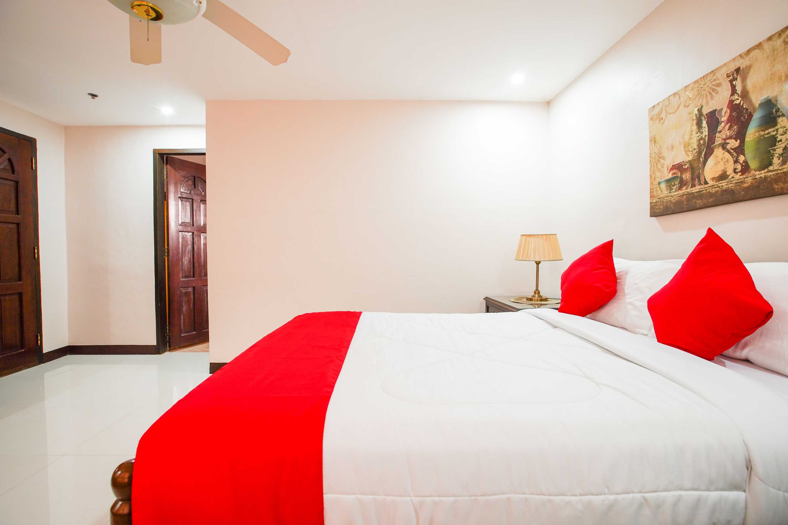 Gift card for Oyo 236 Hotel Edmundo Gift card for Oyo 236 Hotel Edmundo