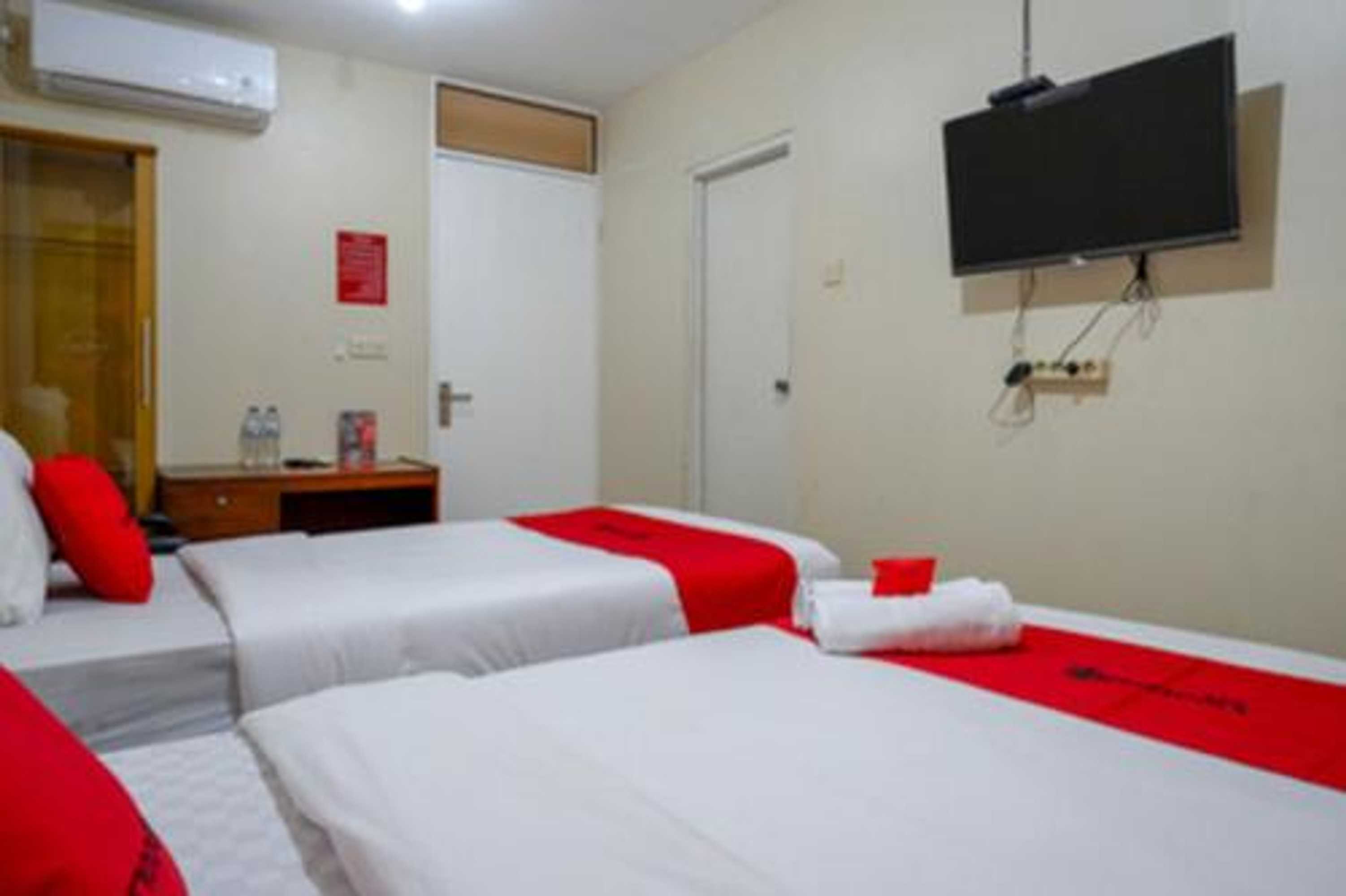 Gift card for Reddoorz Near Rsud Kudus Gift card for Reddoorz Near Rsud Kudus