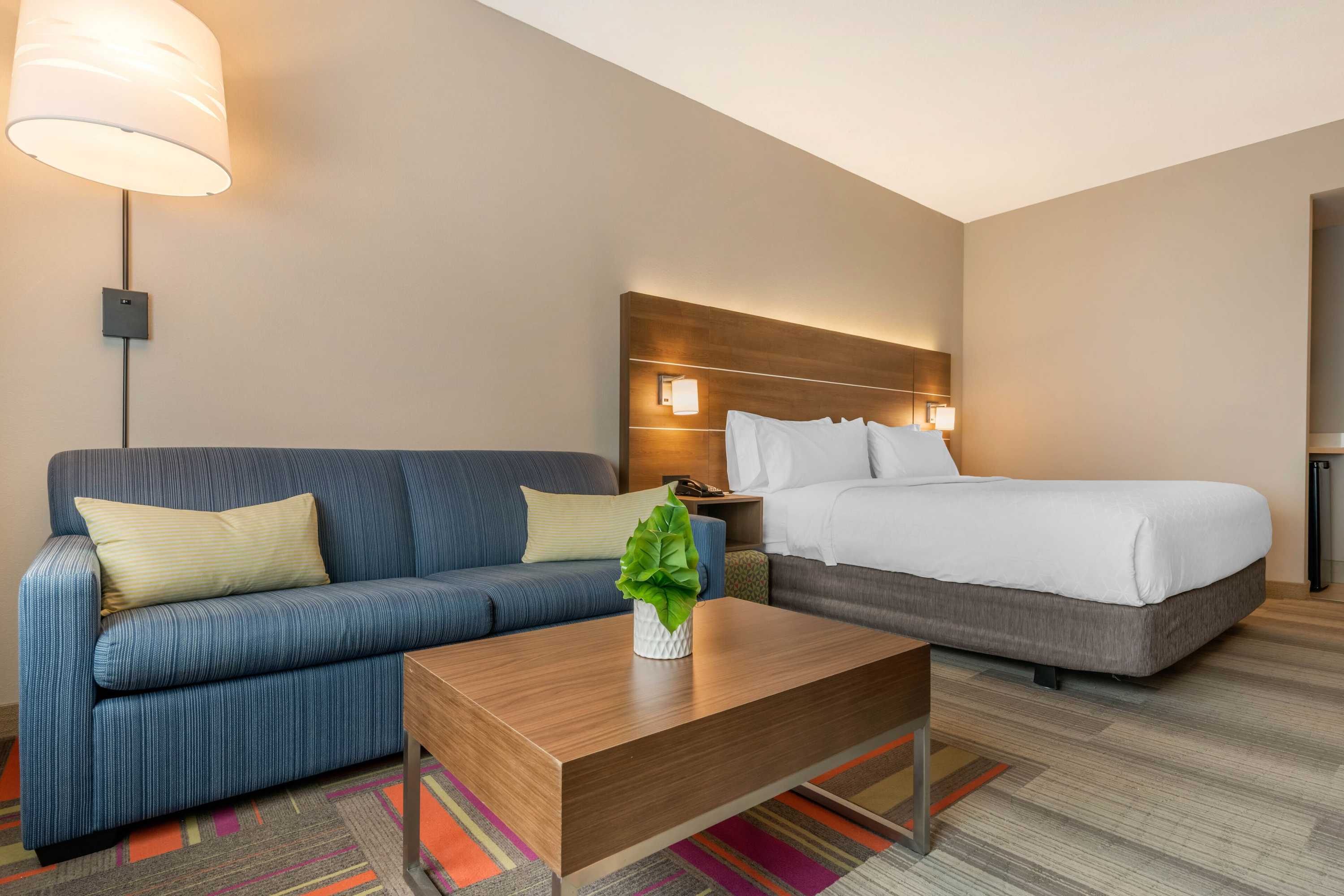 Gift card for Holiday Inn Express & Suites Wildwood The Villages by Ihg Gift card for Holiday Inn Express & Suites Wildwood The Villages by Ihg