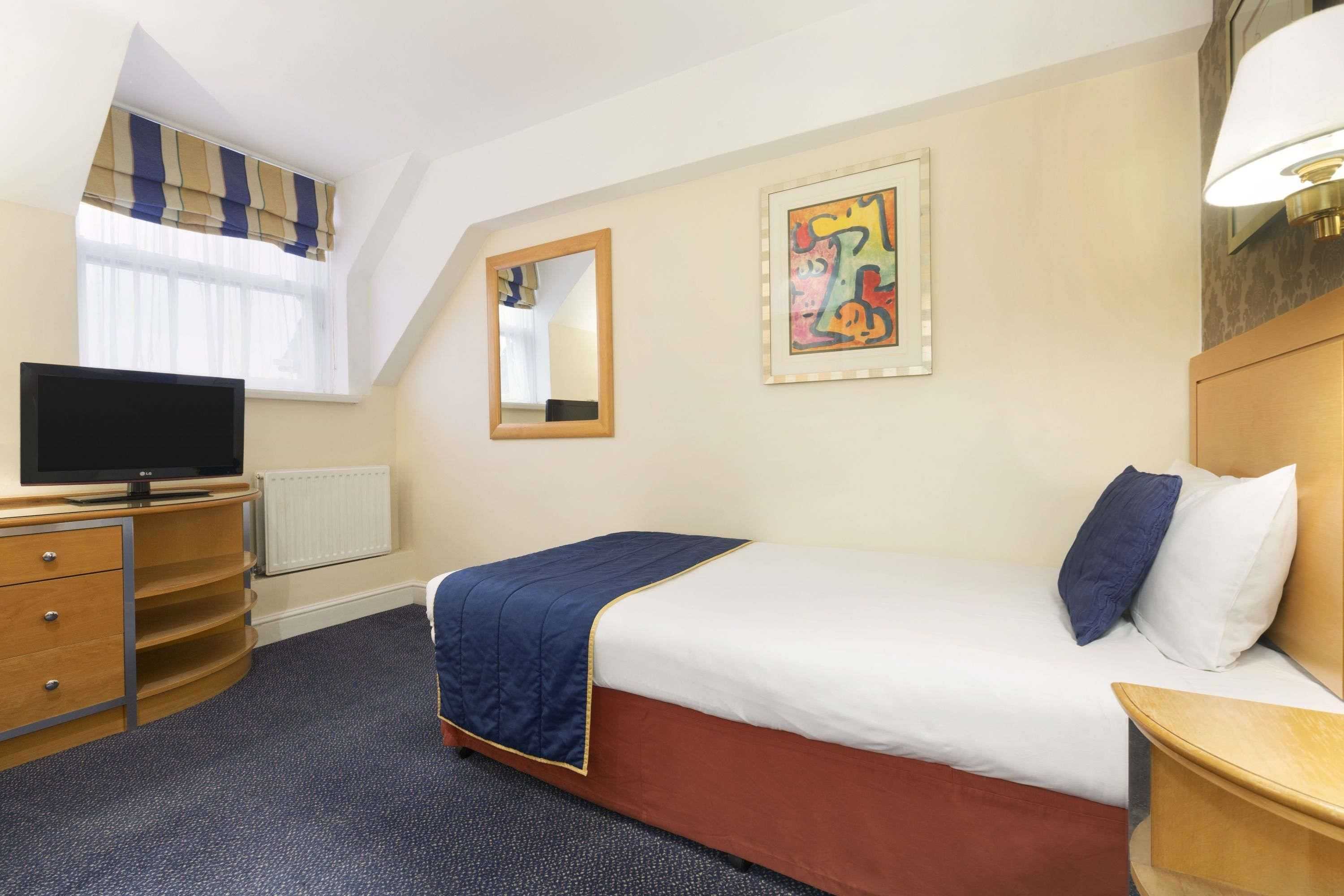 Gift card for Ramada by Wyndham Crawley Gatwick Gift card for Ramada by Wyndham Crawley Gatwick
