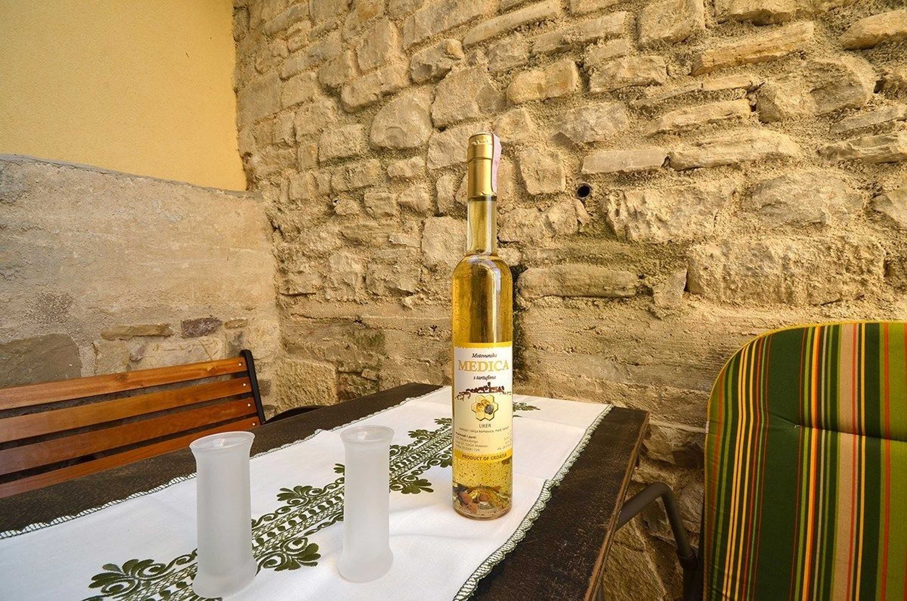 Gift card for Bella Vista Apartments