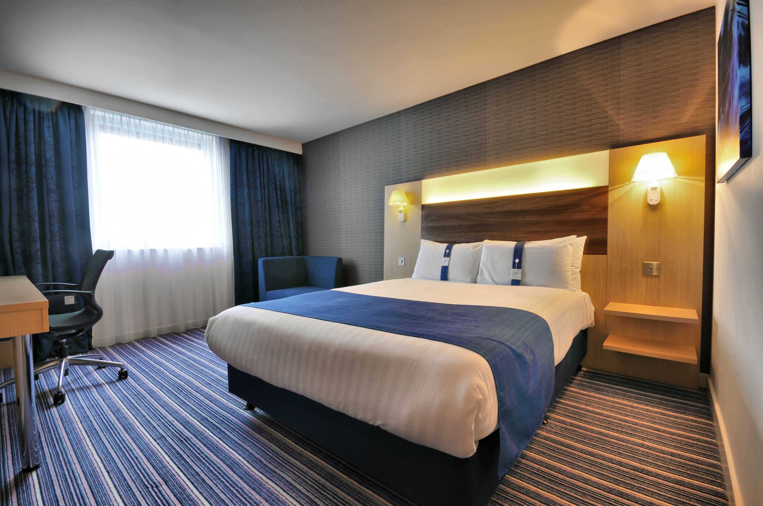 Gift card for Holiday Inn Express Leigh - Sports Village by Ihg Gift card for Holiday Inn Express Leigh - Sports Village by Ihg