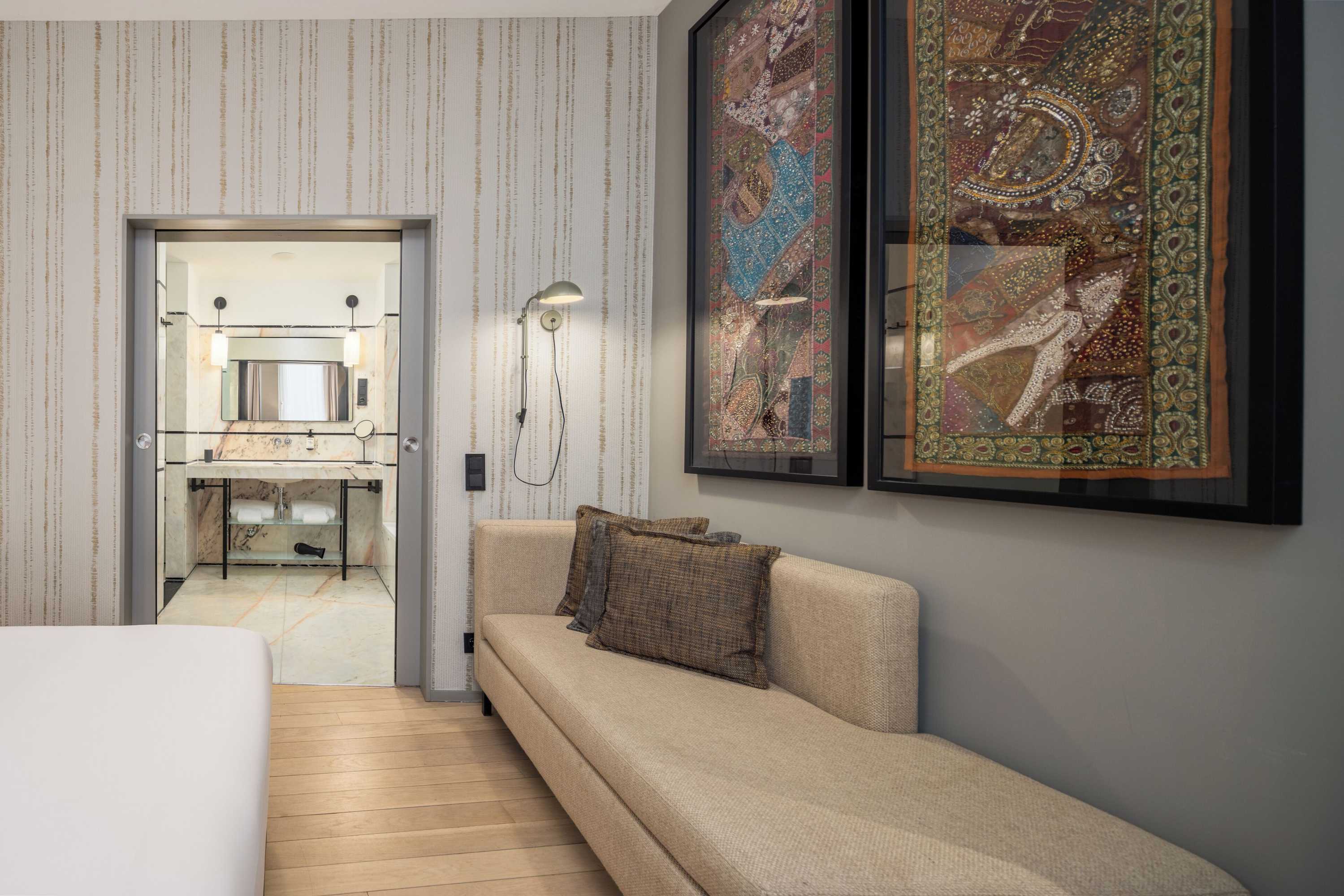 Gift card for Descobertas Boutique Hotel Porto by Aspasios Gift card for Descobertas Boutique Hotel Porto by Aspasios