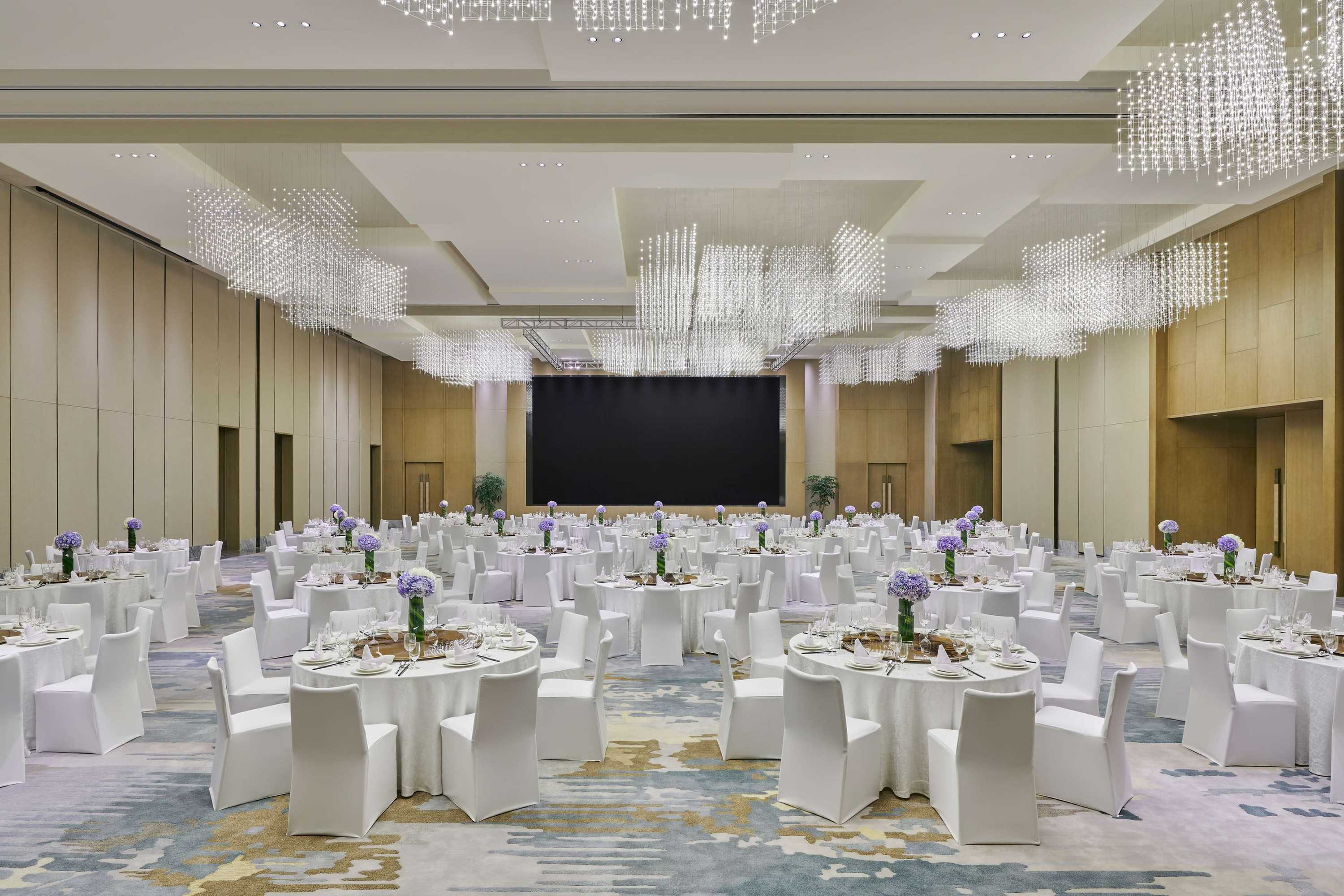 Gift card for Hilton Chongqing Liangjiang New Area Gift card for Hilton Chongqing Liangjiang New Area