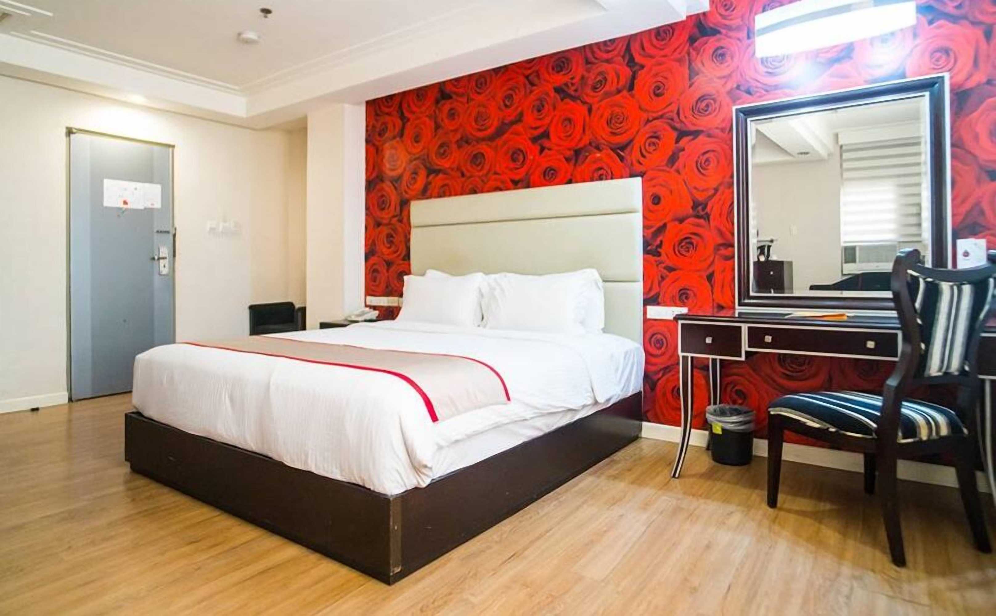 Gift card for Queen Margarette Hotel - Downtown
