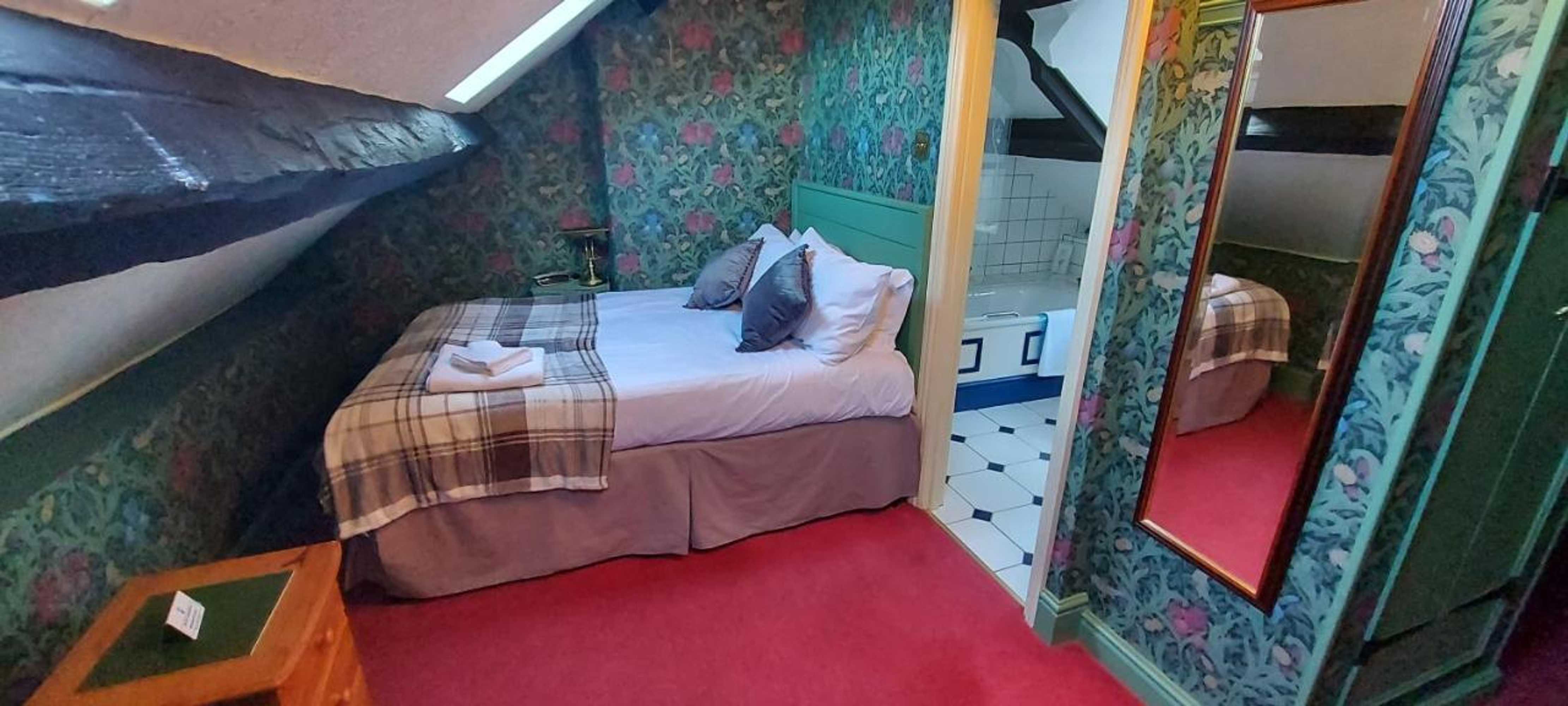 Gift card for Bron-Y-Graig