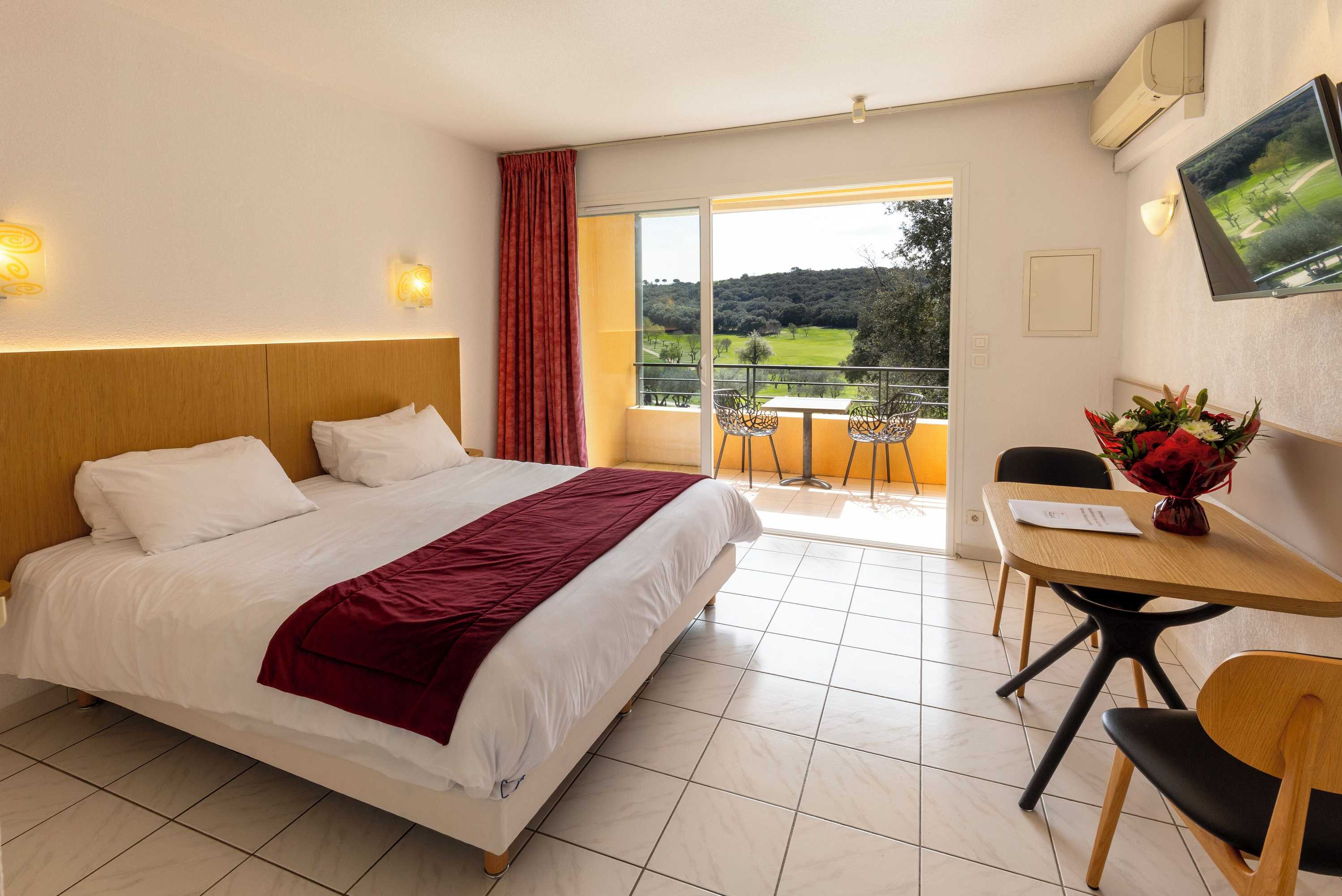 Gift card for Golf & Residence de Nimes Vacquerolles Gift card for Golf & Residence de Nimes Vacquerolles