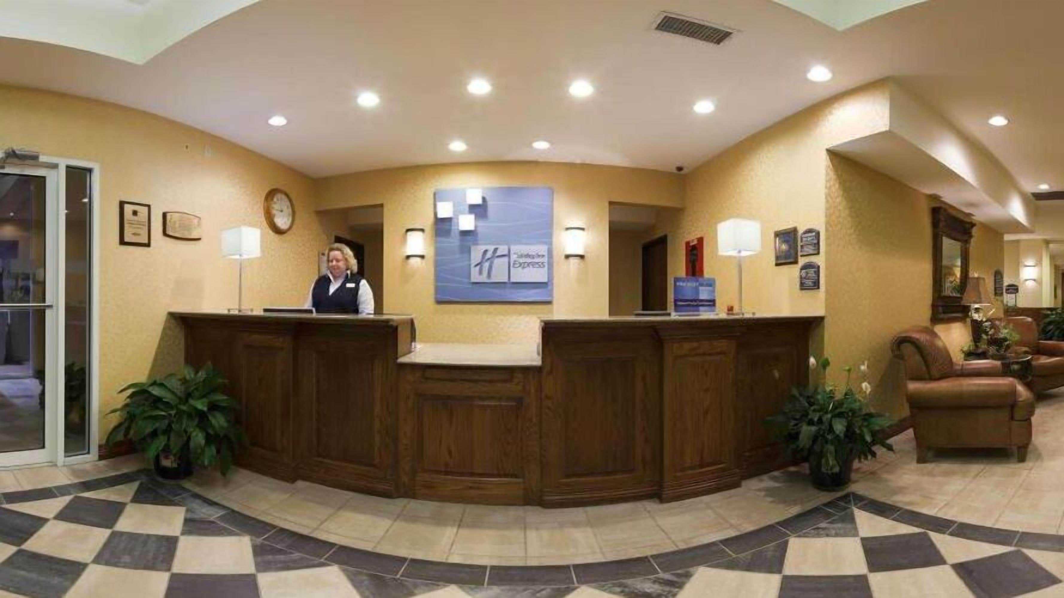 Gift card for Holiday Inn Express Hotel & Suites Mountain Home by Ihg Gift card for Holiday Inn Express Hotel & Suites Mountain Home by Ihg