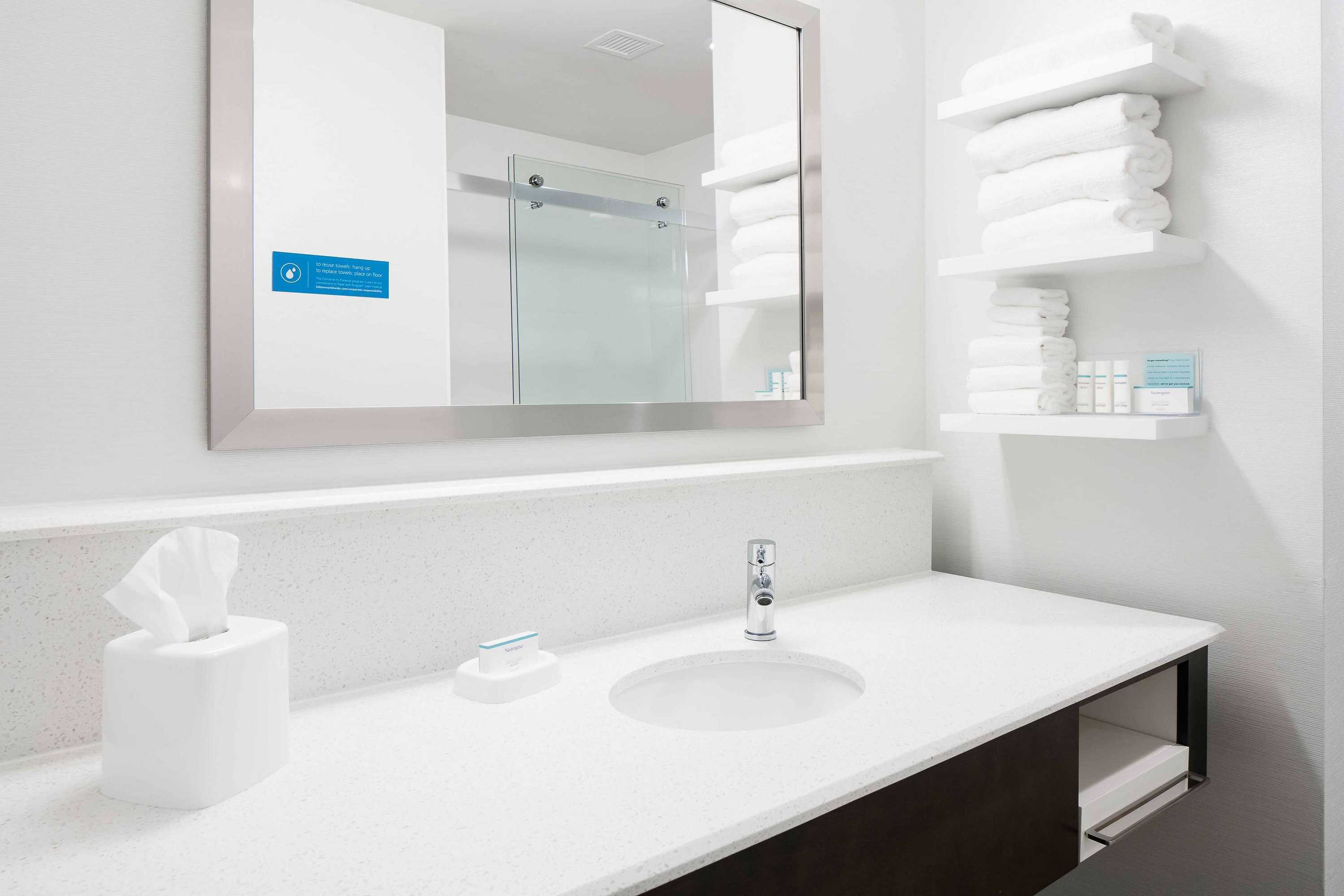 Gift card for Hampton Inn & Suites Hudson