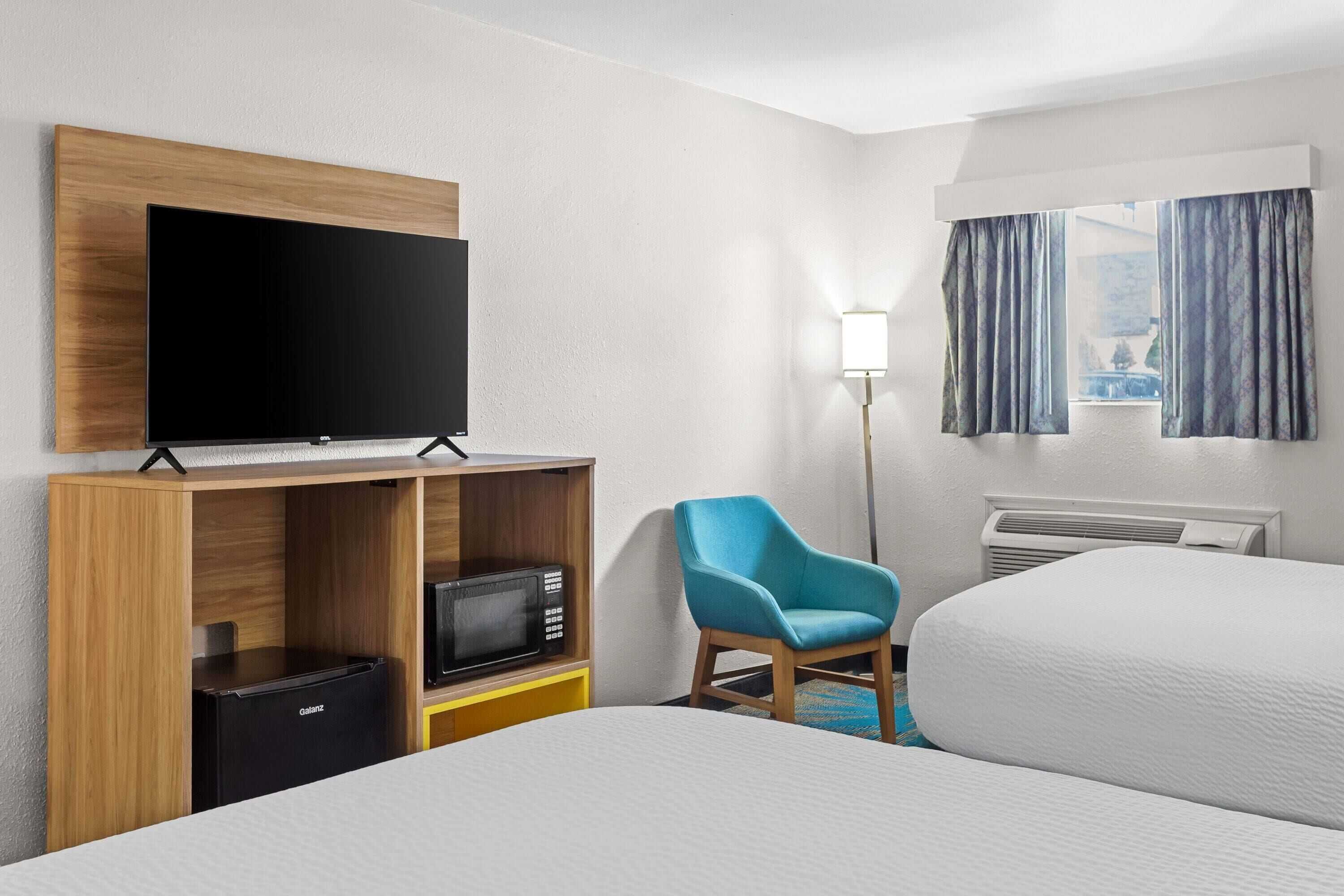 Gift card for Days Inn by Wyndham Huntington Gift card for Days Inn by Wyndham Huntington