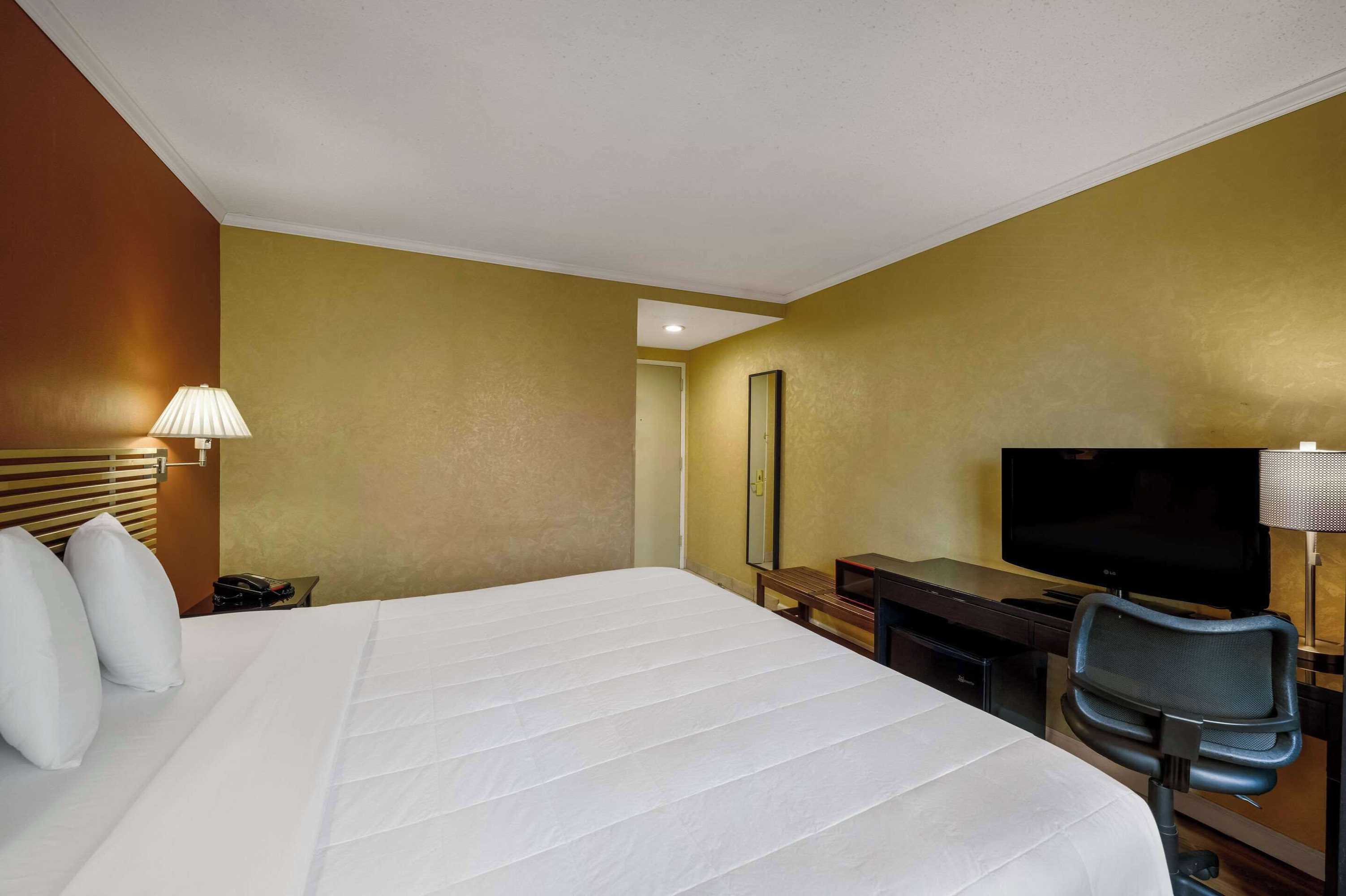 Gift card for Quality Inn Jfk Airport Rockaway Blvd Gift card for Quality Inn Jfk Airport Rockaway Blvd