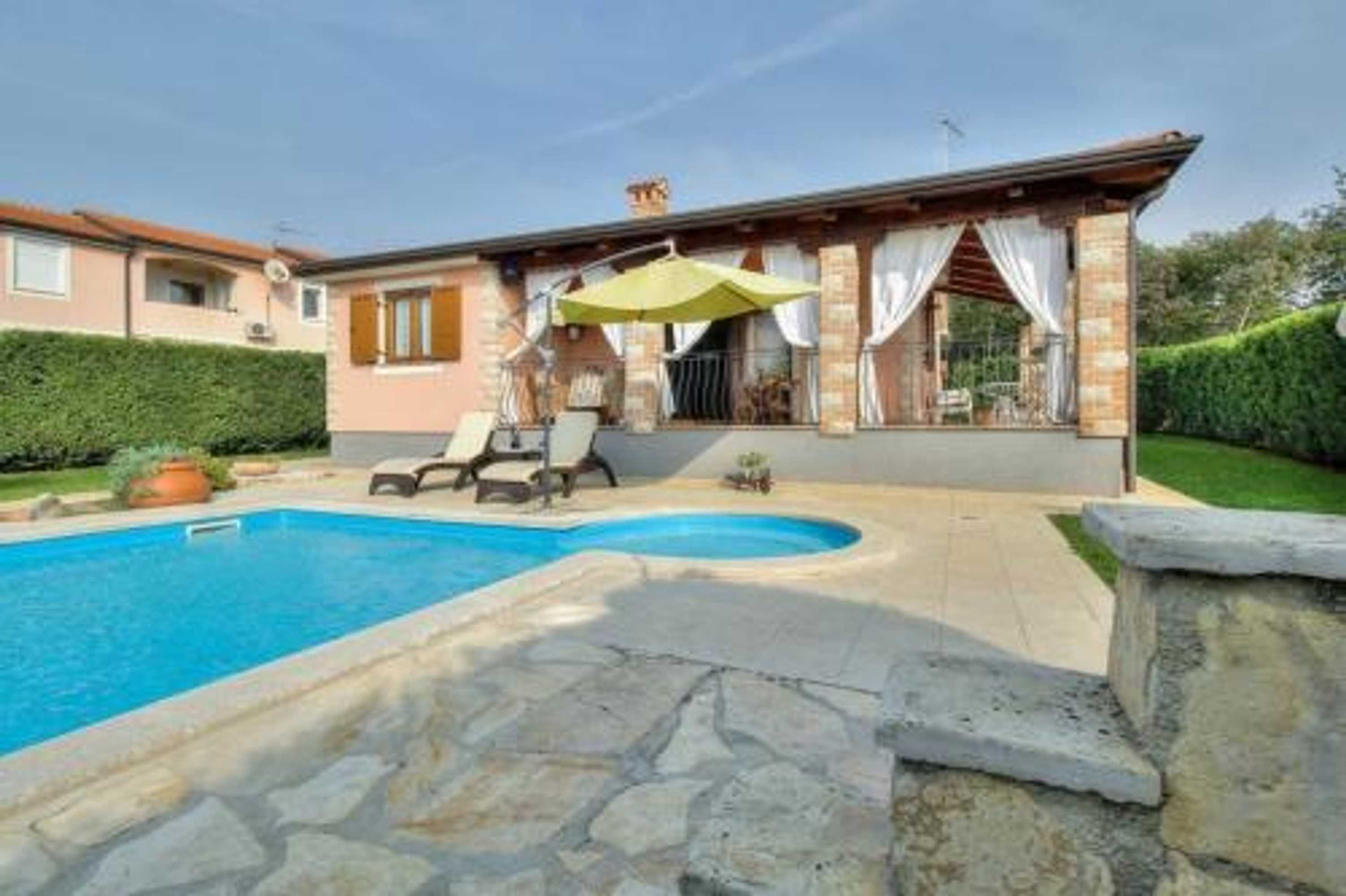 Gift card for Ferienhaus Mit Privatpool Für 6 Personen ca 110 m in Tar, Istrien Istrische Riviera Gift card for Ferienhaus Mit Privatpool Für 6 Personen ca 110 m in Tar, Istrien Istrische Riviera